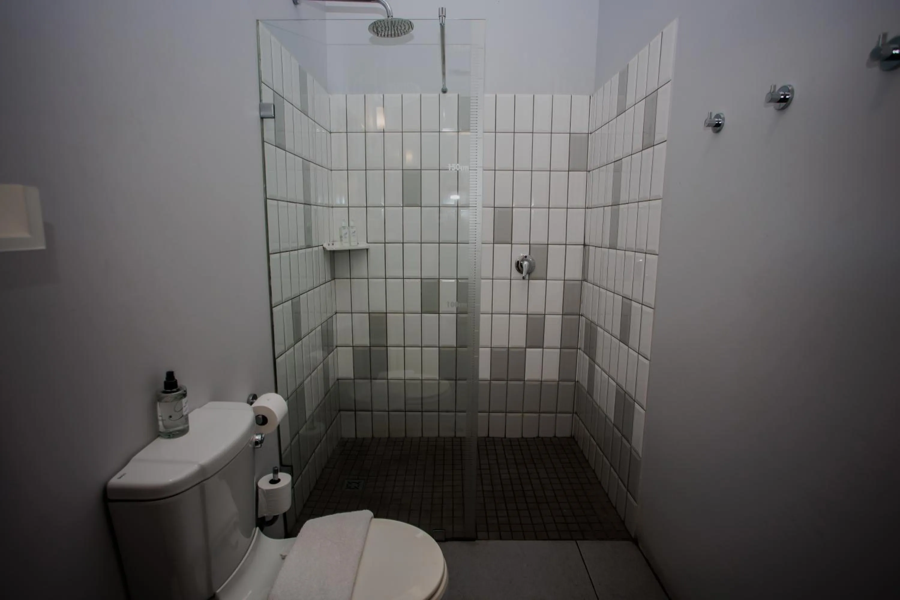 Shower in Aan de Eike Guest House