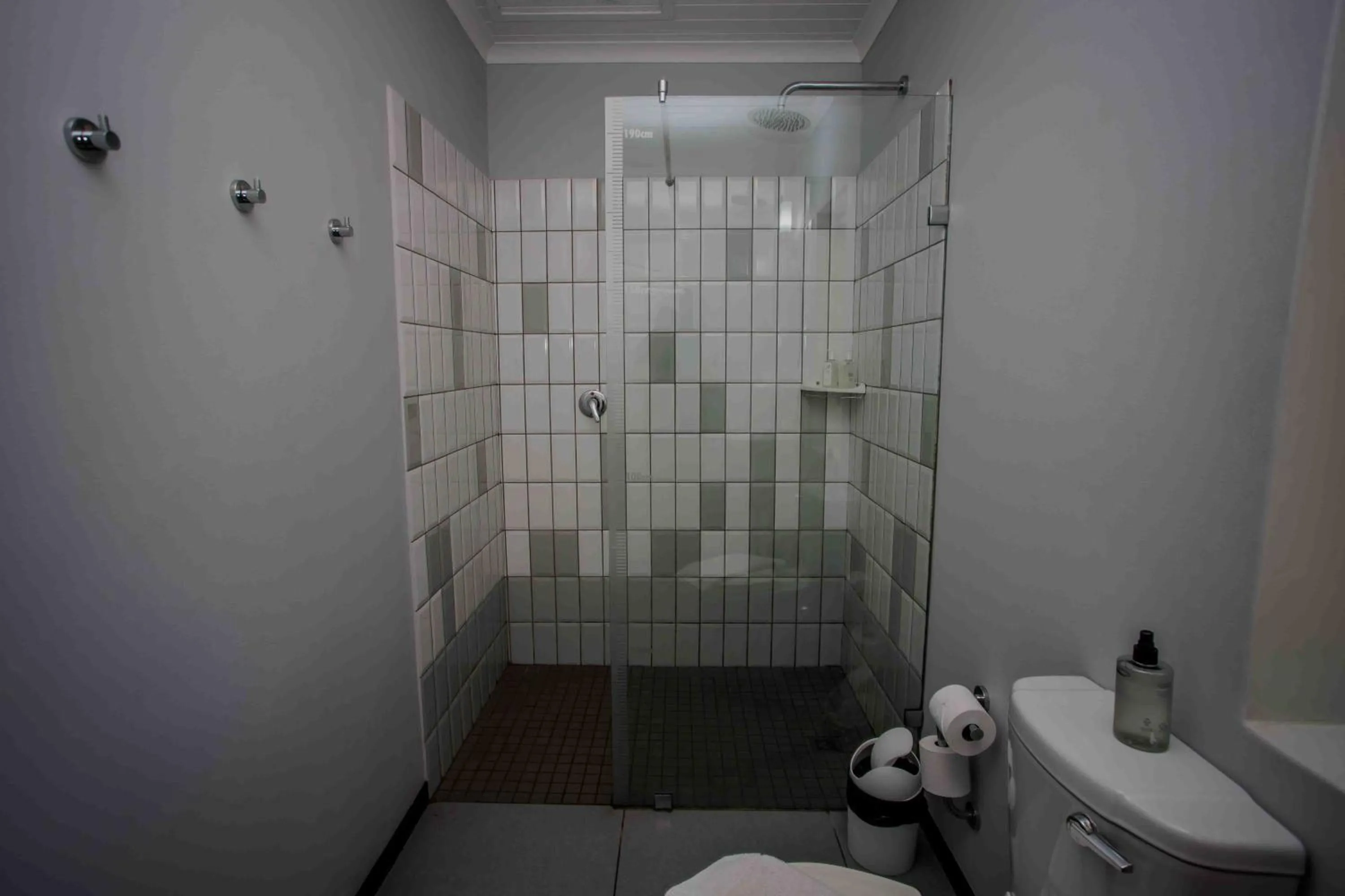 Shower in Aan de Eike Guest House