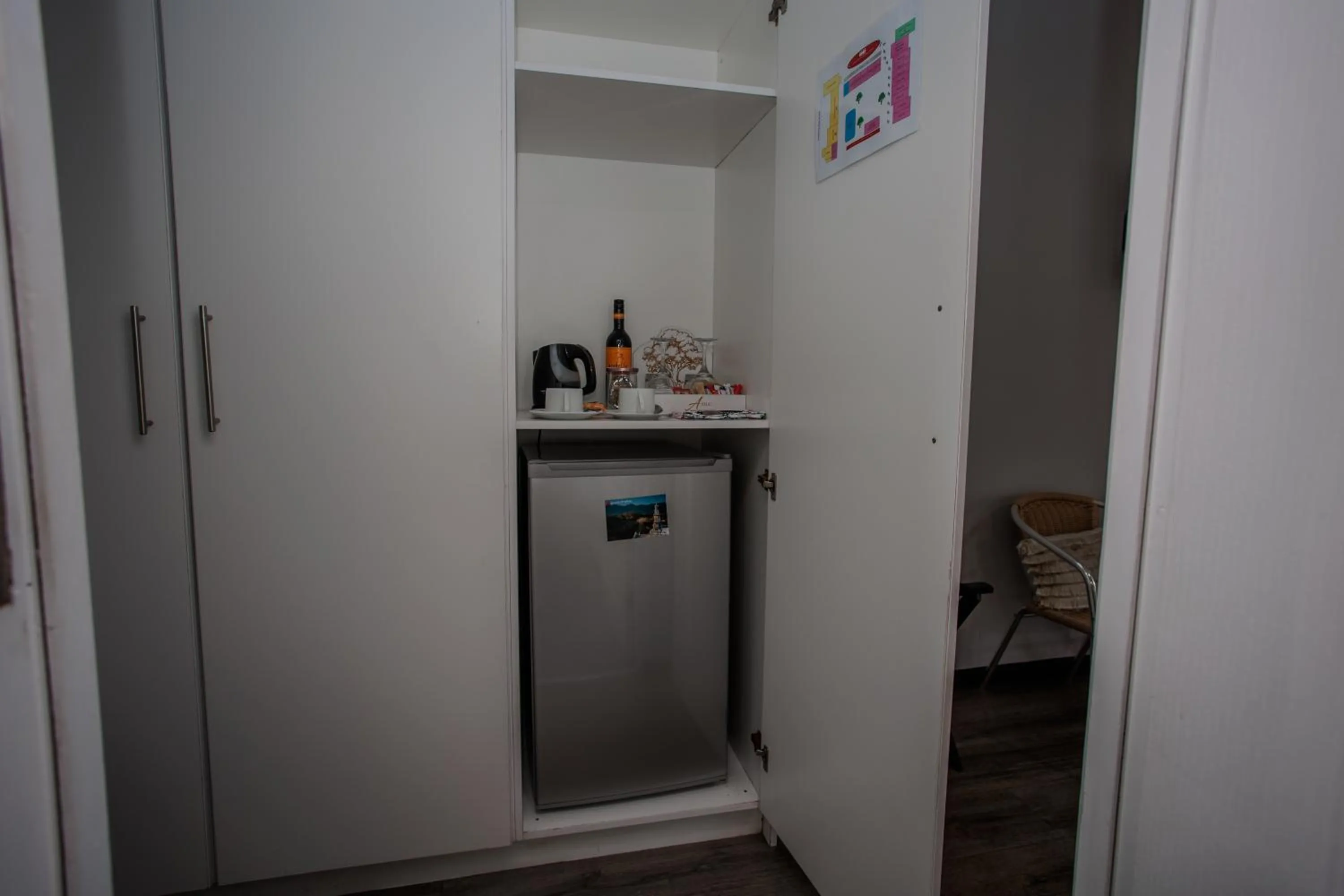 Coffee/tea facilities in Aan de Eike Guest House