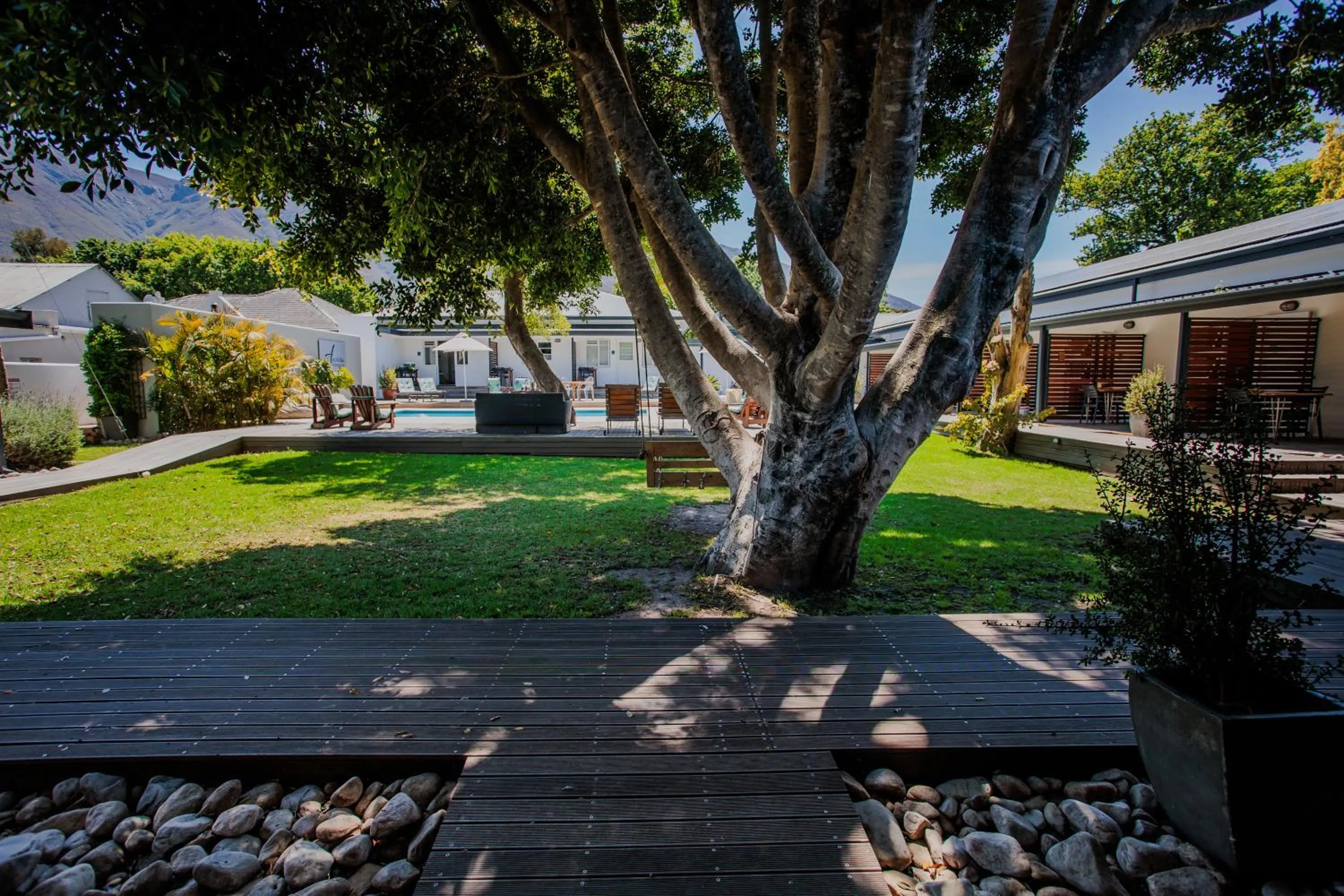 Inner courtyard view in Aan de Eike Guest House