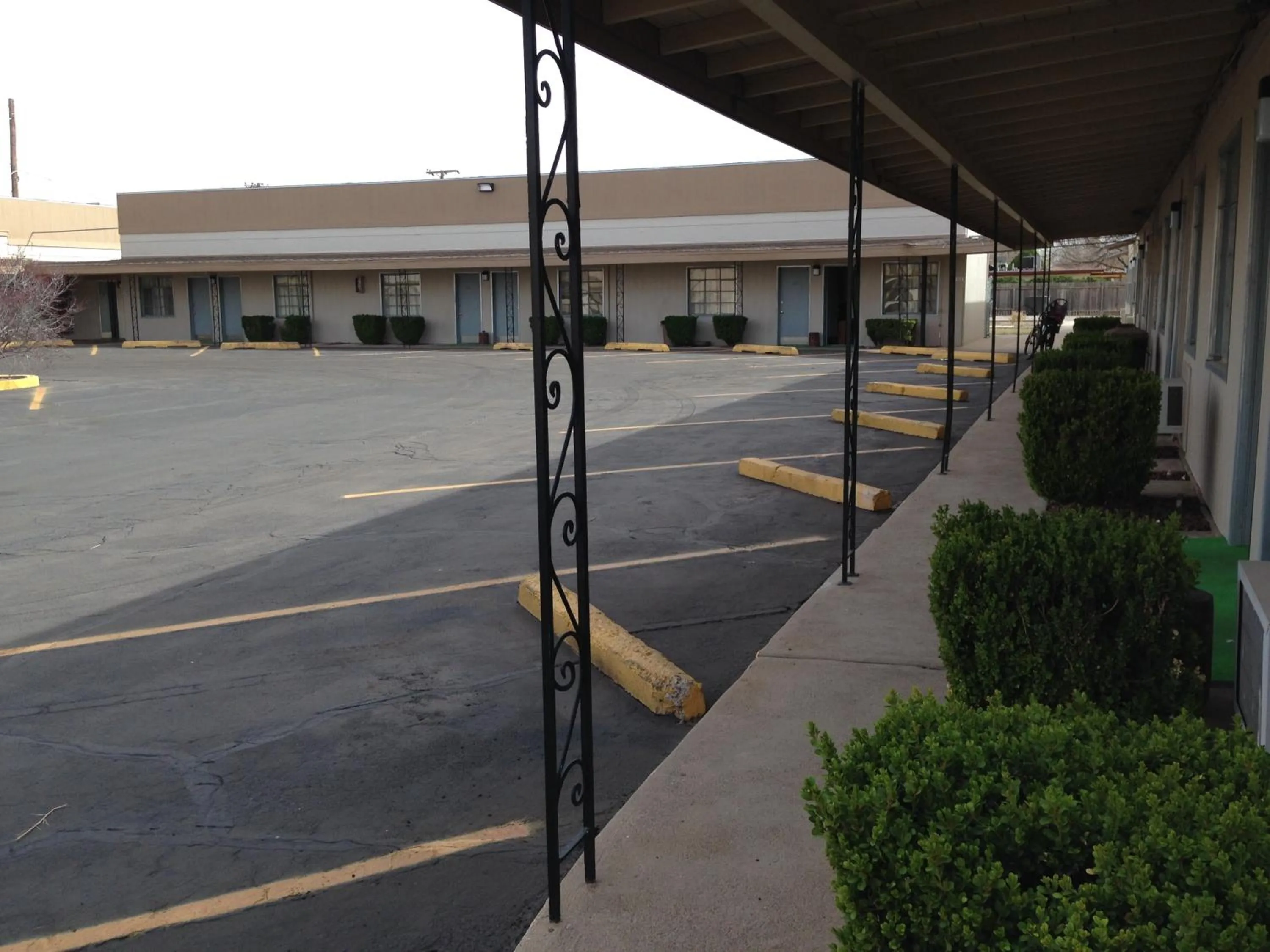 Property building in Mayo Inn