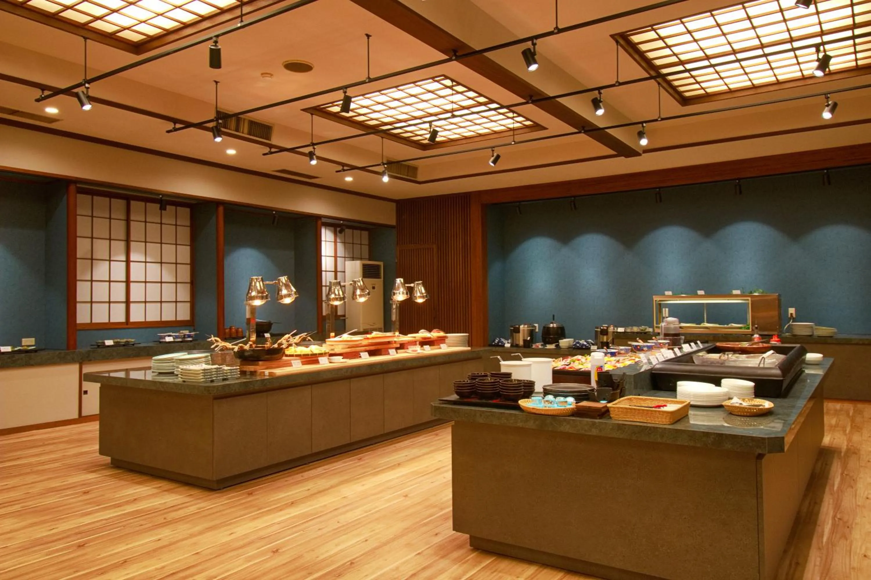 Restaurant/places to eat in Hotel&Resort Yamanouchi Hills