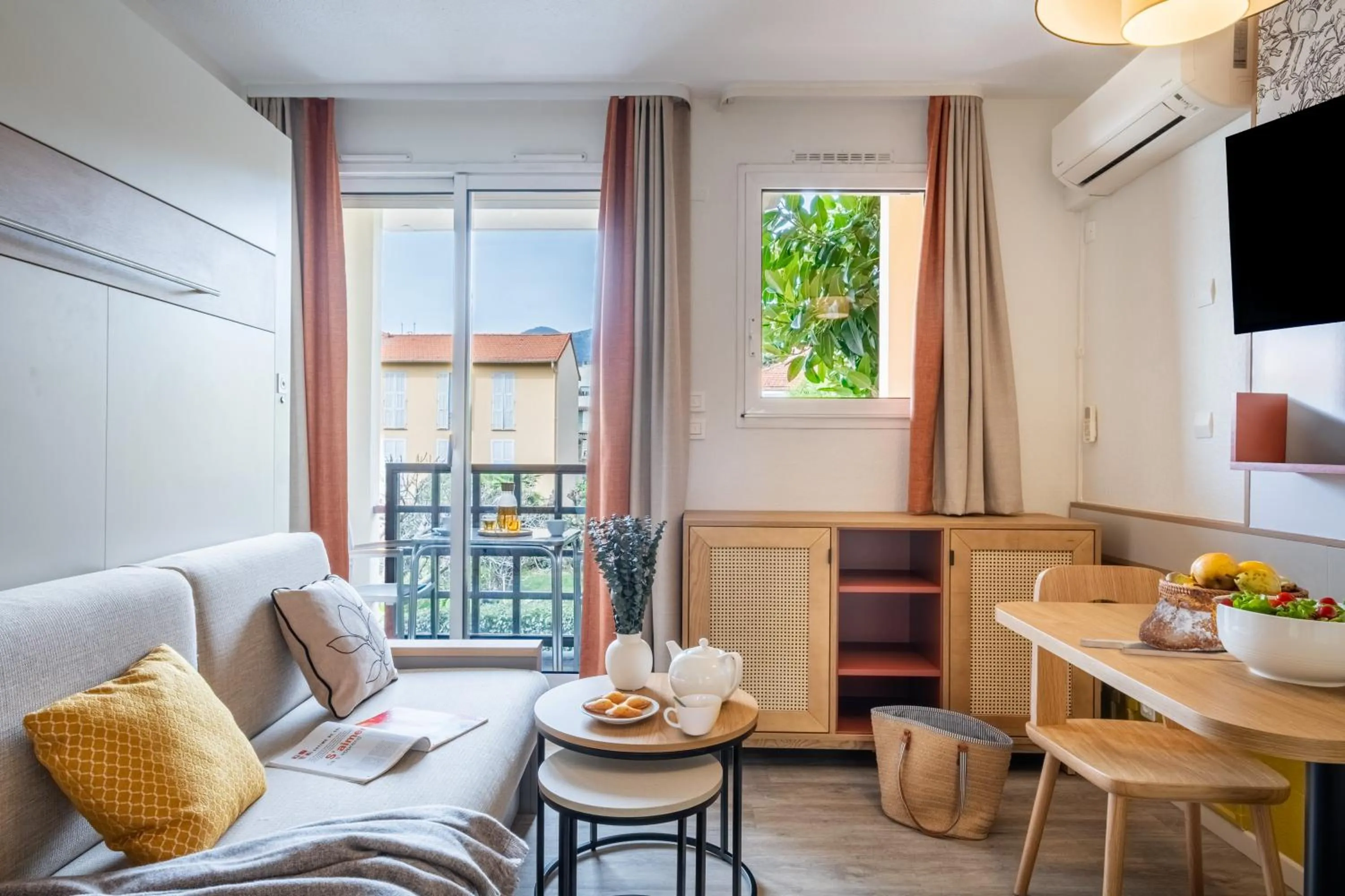 TV and multimedia in Résidence Pierre & Vacances Les Citronniers