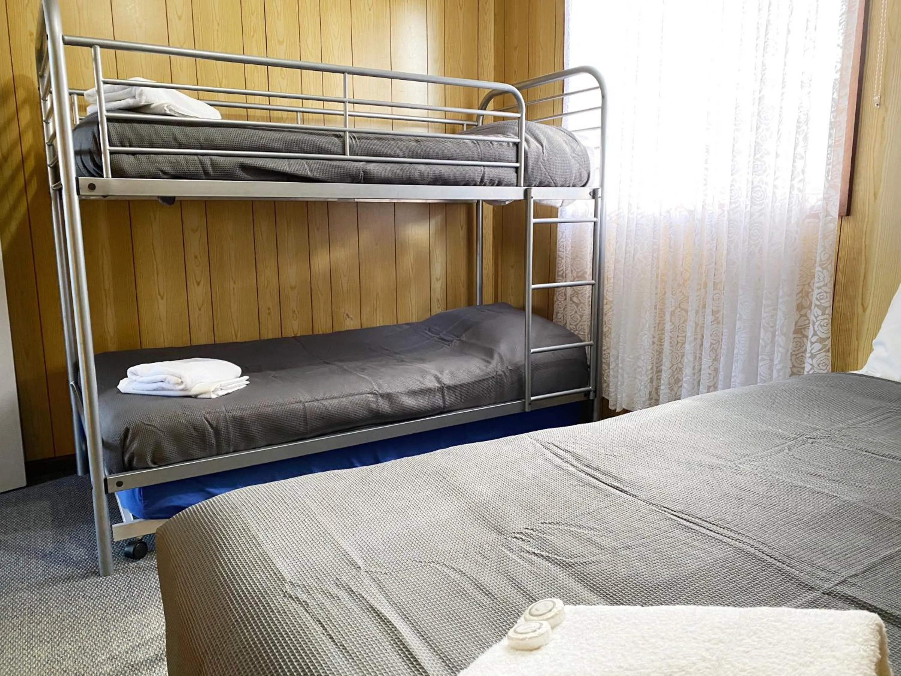 Bed in Limestone Coast Tourist Park