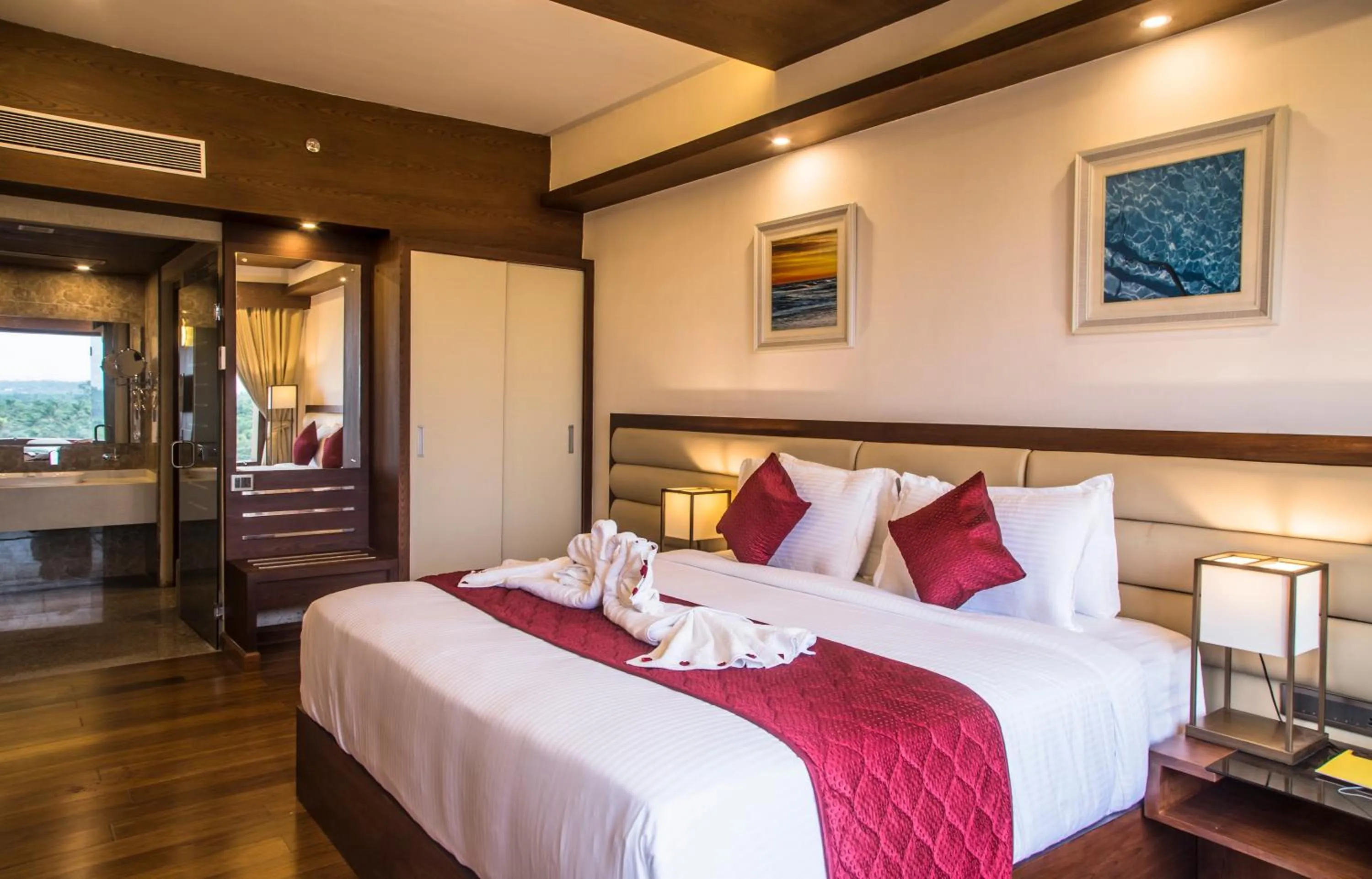 Bedroom, Bed in KPM TRIPENTA HOTEL