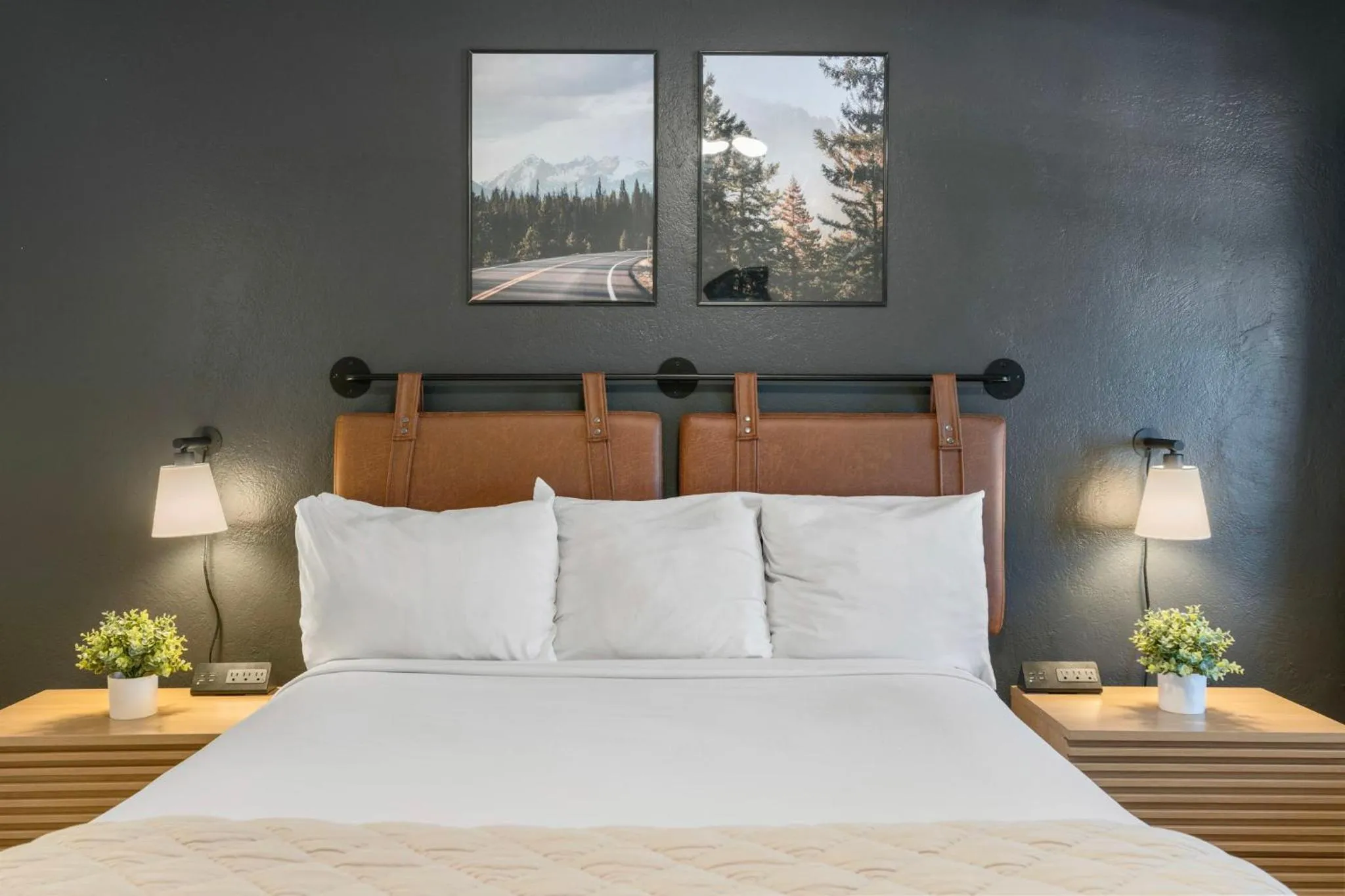 Bed in Adventure Inn Durango