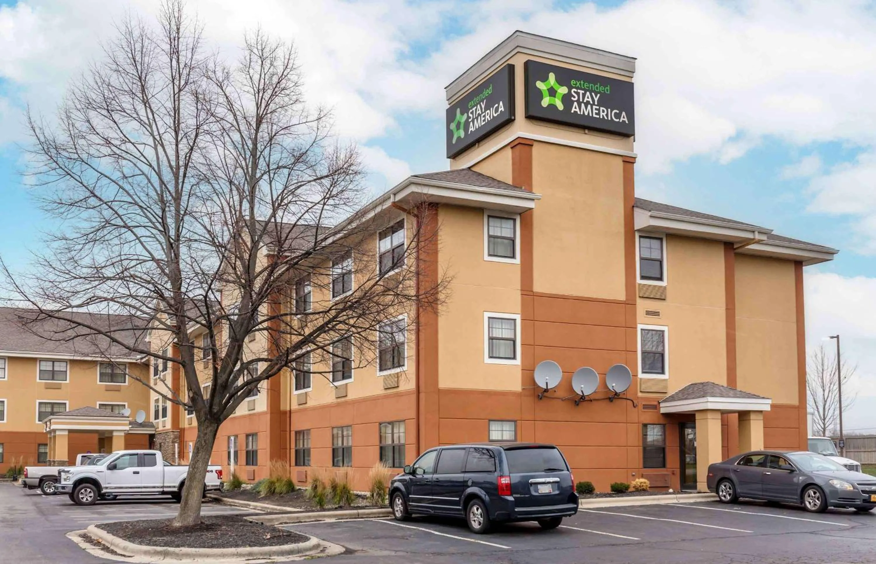 Property building in Extended Stay America Suites - Columbus - NE - I-270