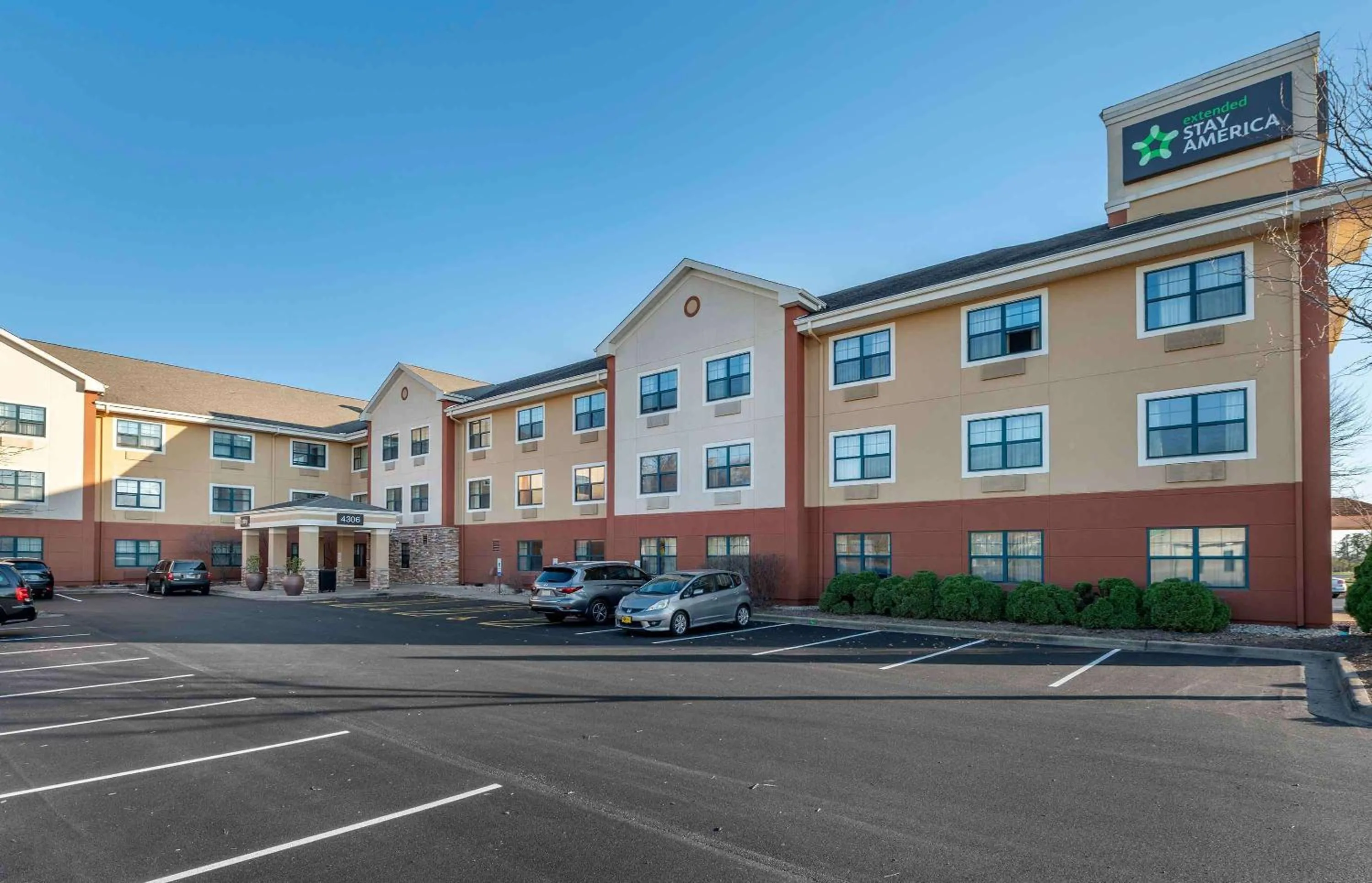 Property building in Extended Stay America Select Suites - Peoria - North