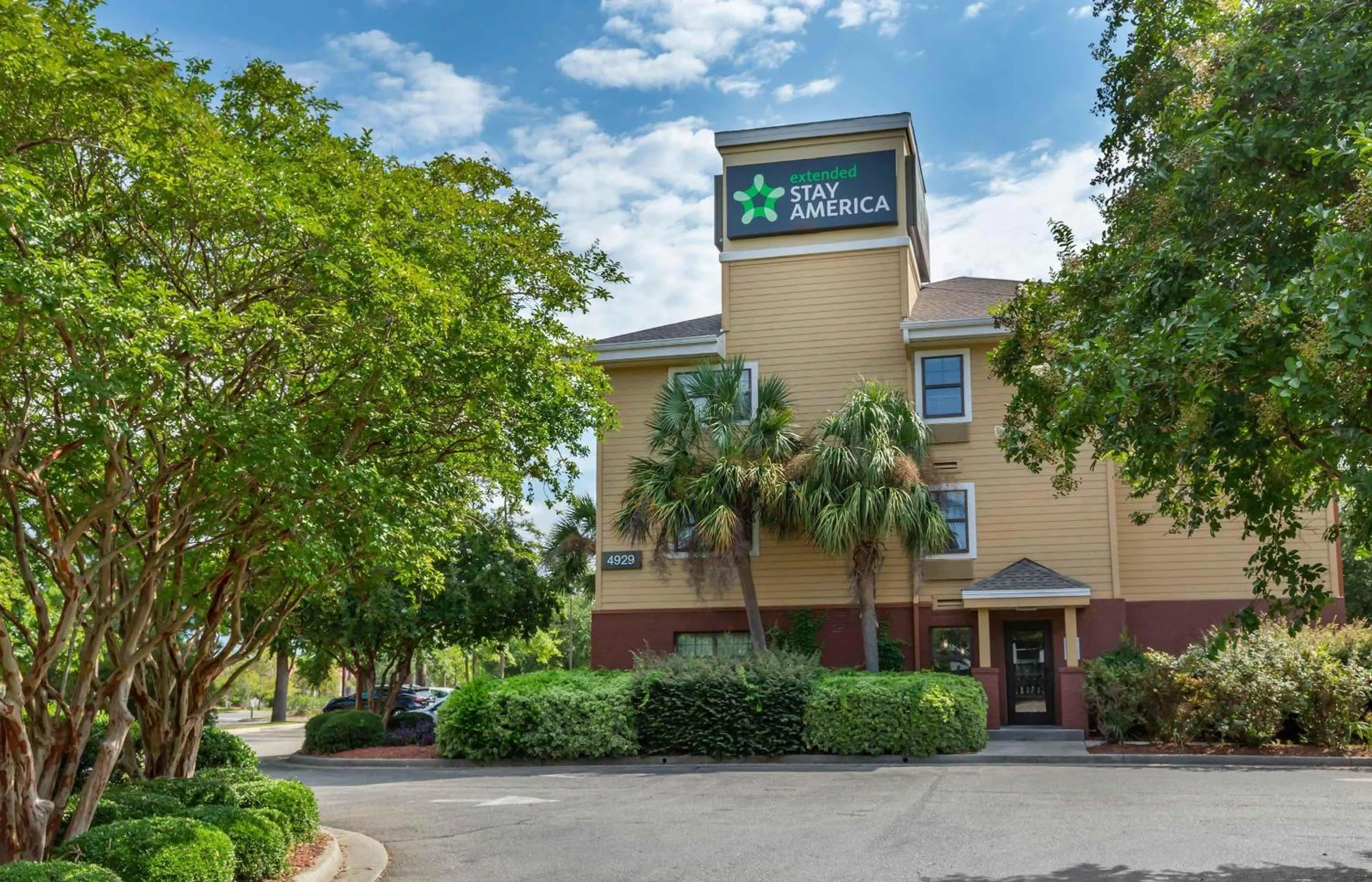 Property building in Extended Stay America Suites - Wilmington - New Centre Drive