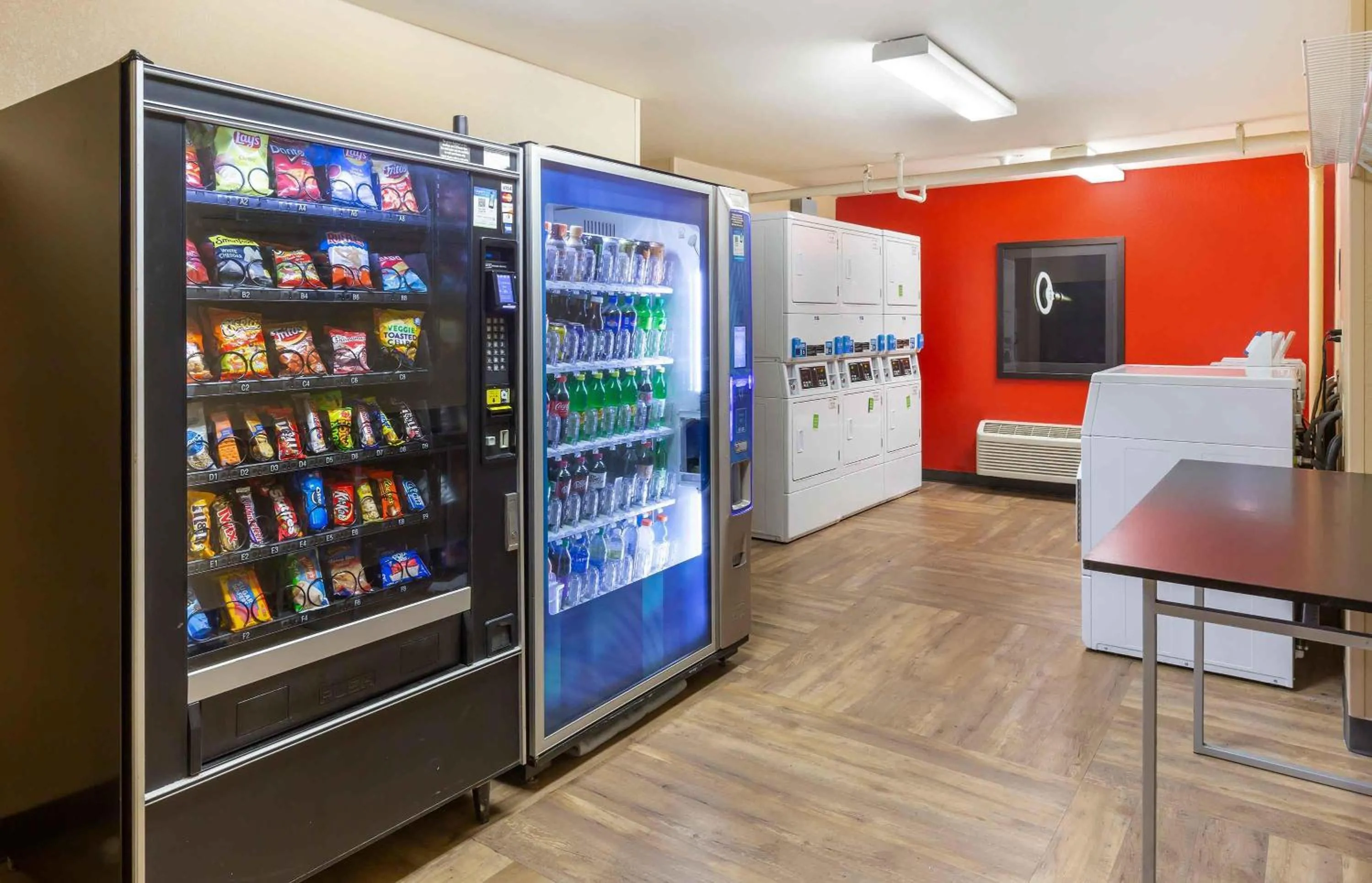 Property building in Extended Stay America Suites - Wilmington - New Centre Drive