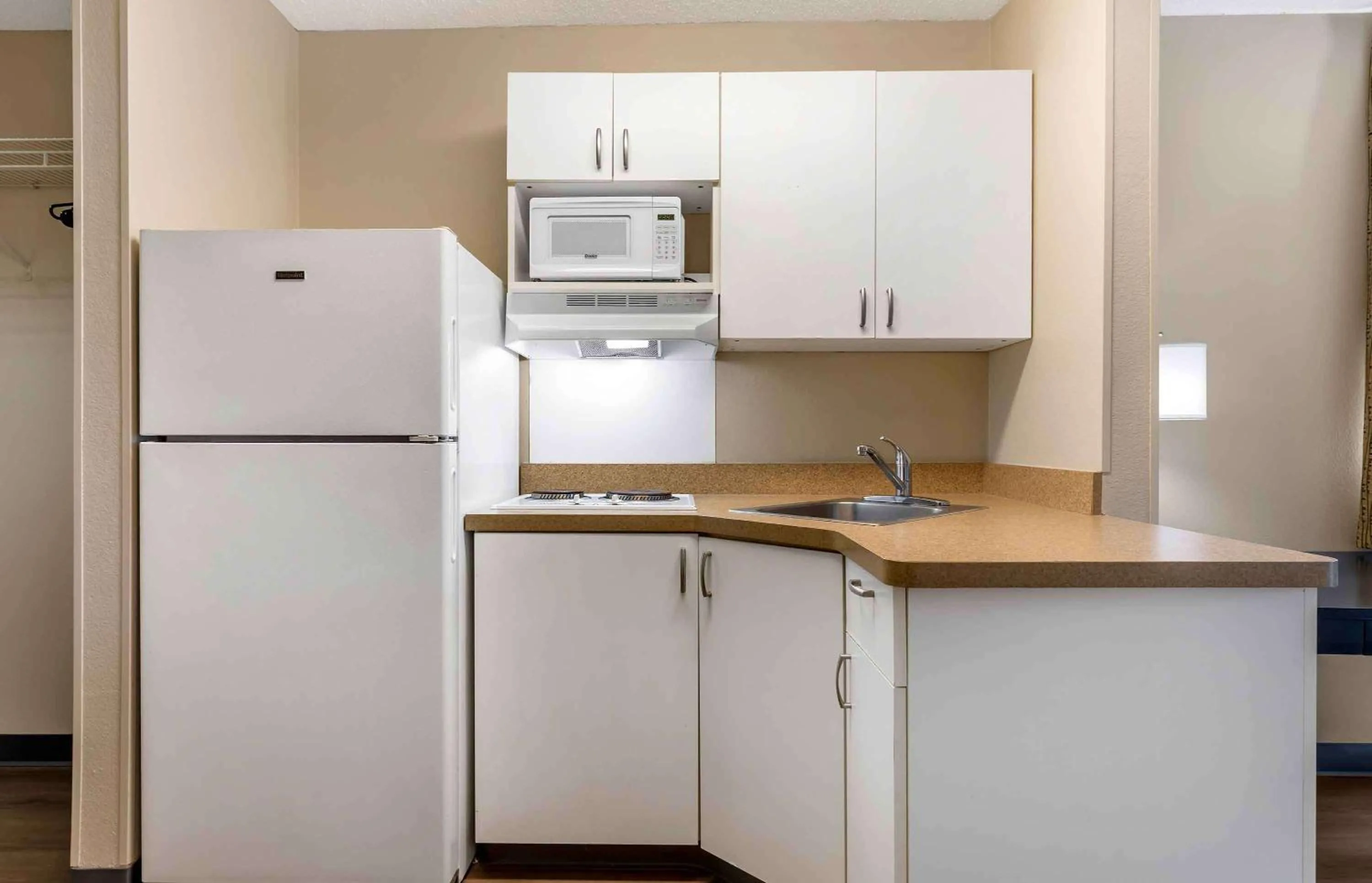 Kitchen or kitchenette in Extended Stay America Suites - Fort Worth - City View