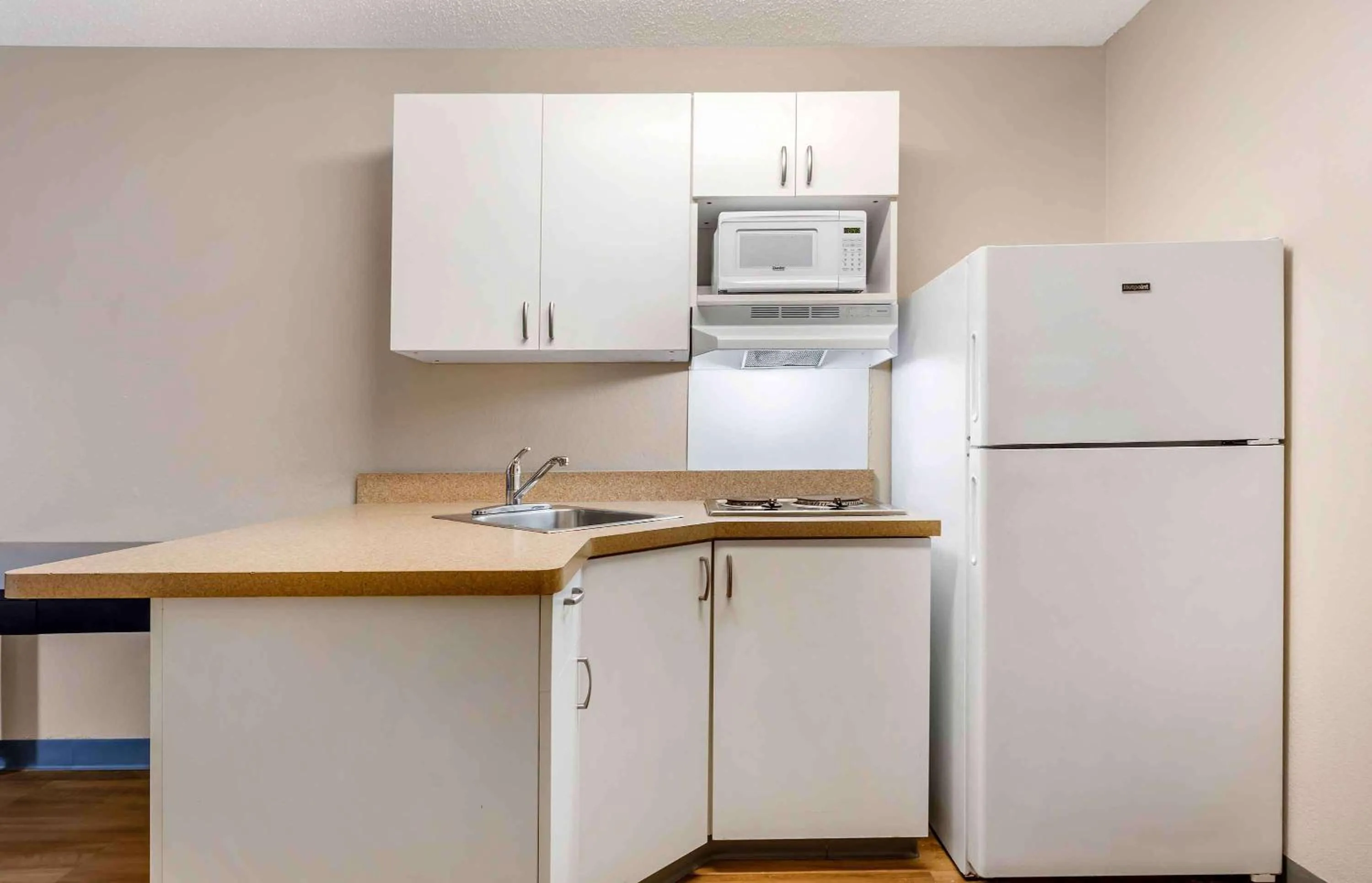 Kitchen or kitchenette in Extended Stay America Suites - Fort Worth - City View