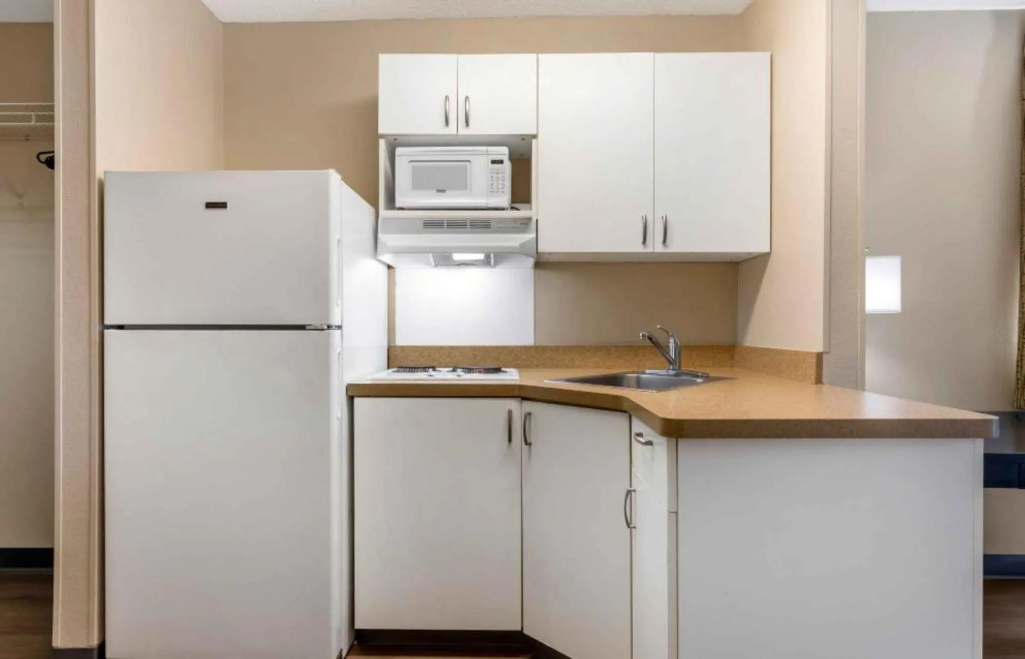 Kitchen or kitchenette in Extended Stay America Suites - Fort Worth - City View