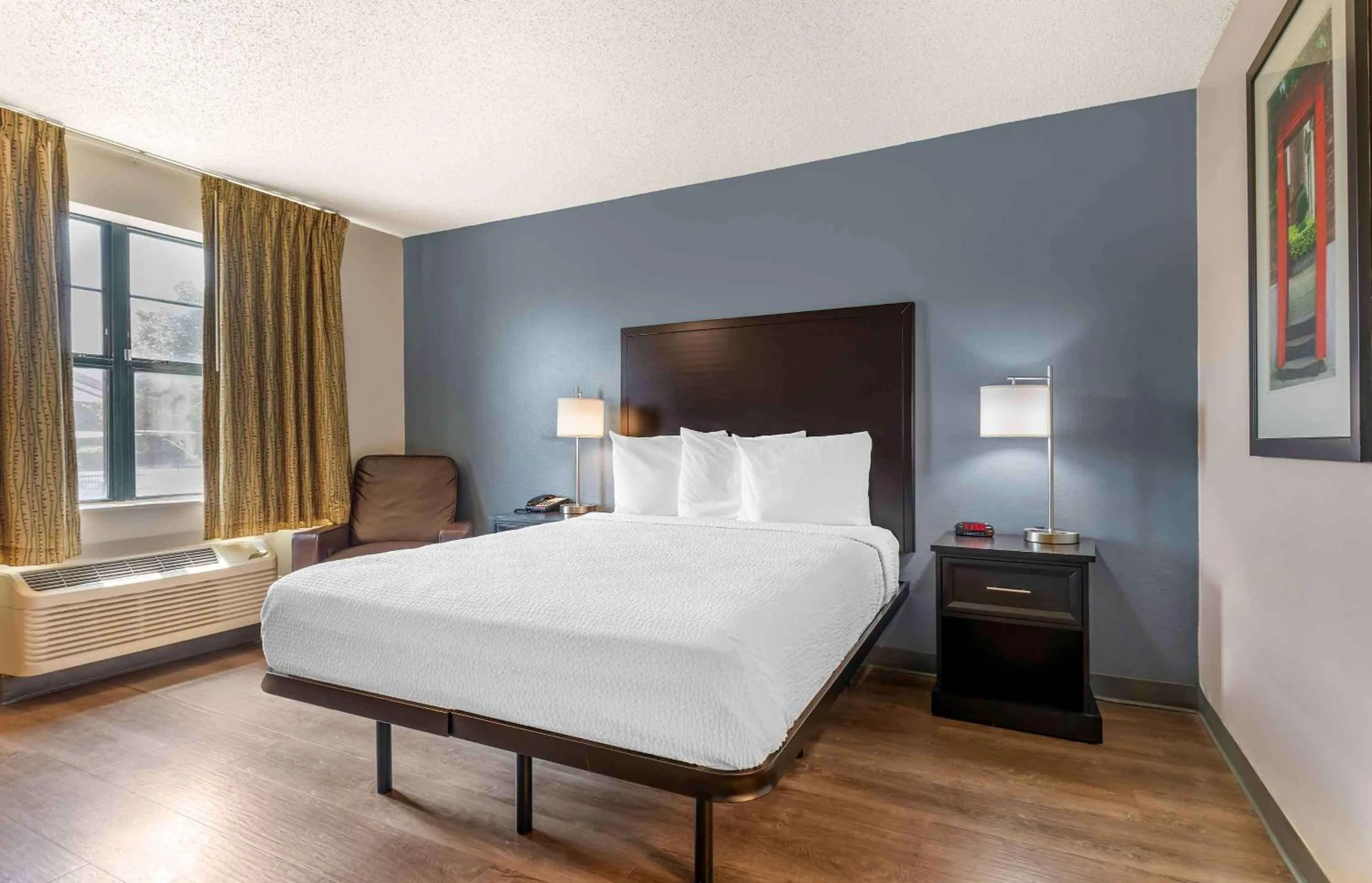 Bedroom, Bed in Extended Stay America Suites - Fort Worth - City View
