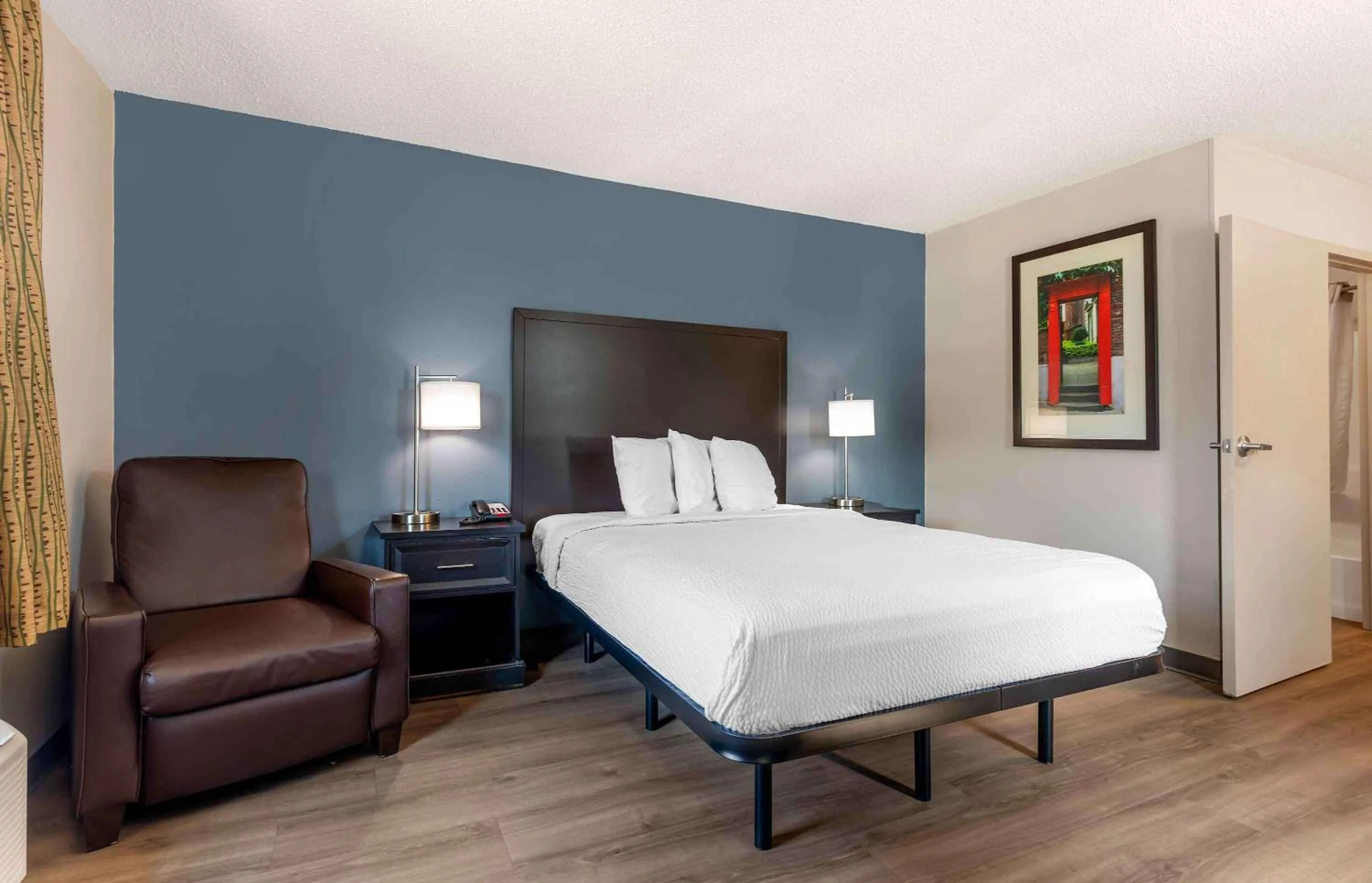 Bedroom, Bed in Extended Stay America Suites - Fort Worth - City View