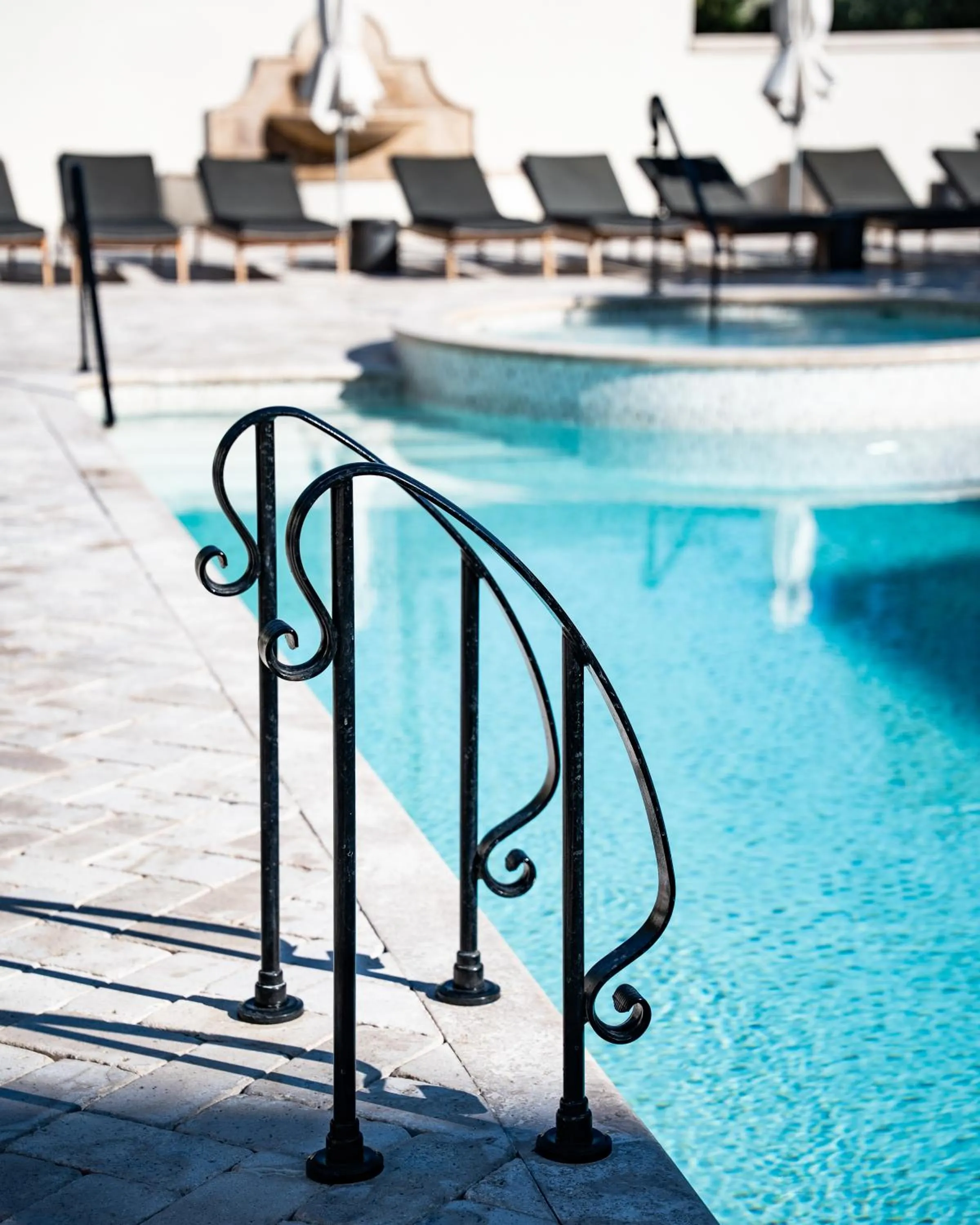 Swimming pool in Enzian Inn