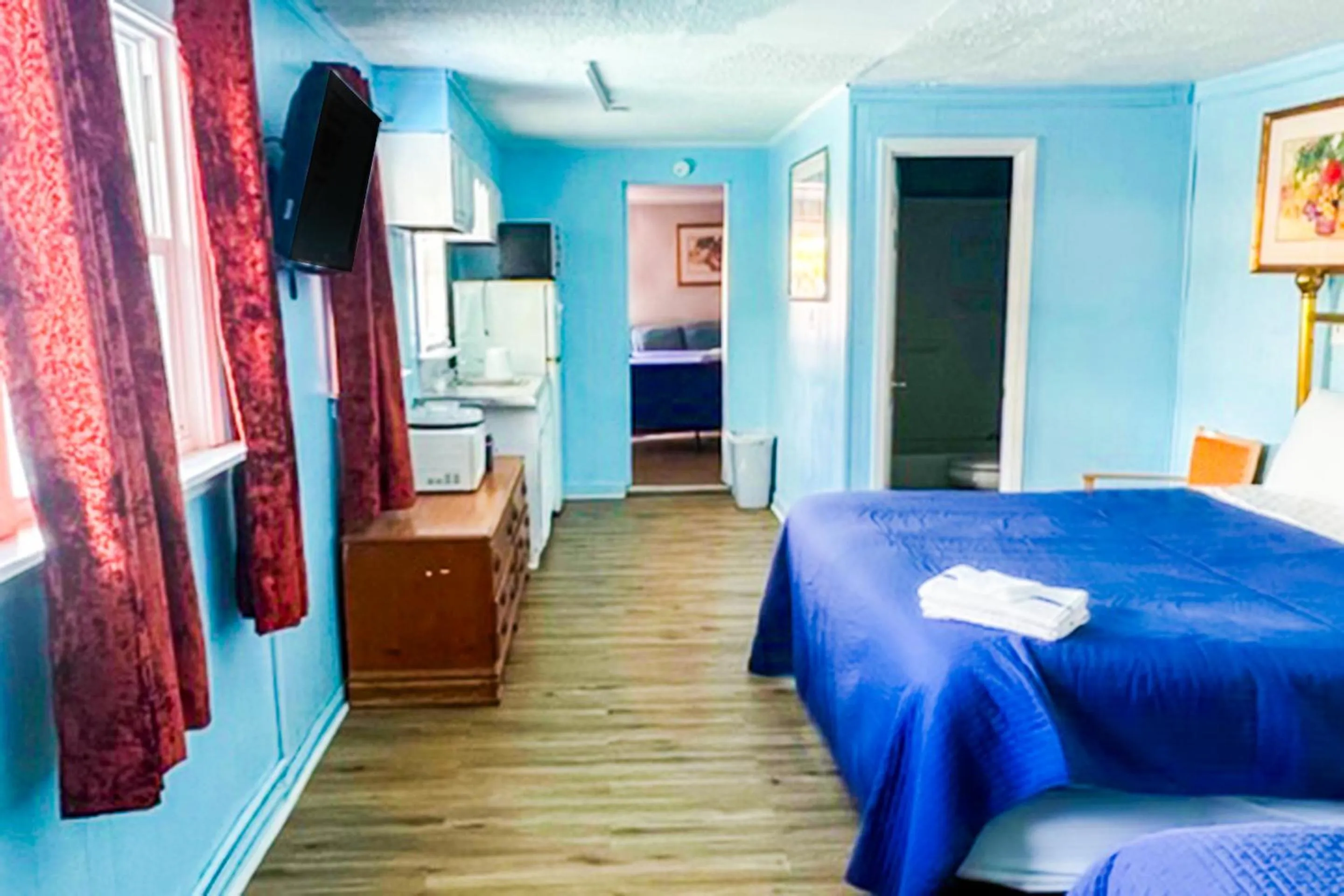 Bedroom in Crepe Myrtle by OYO