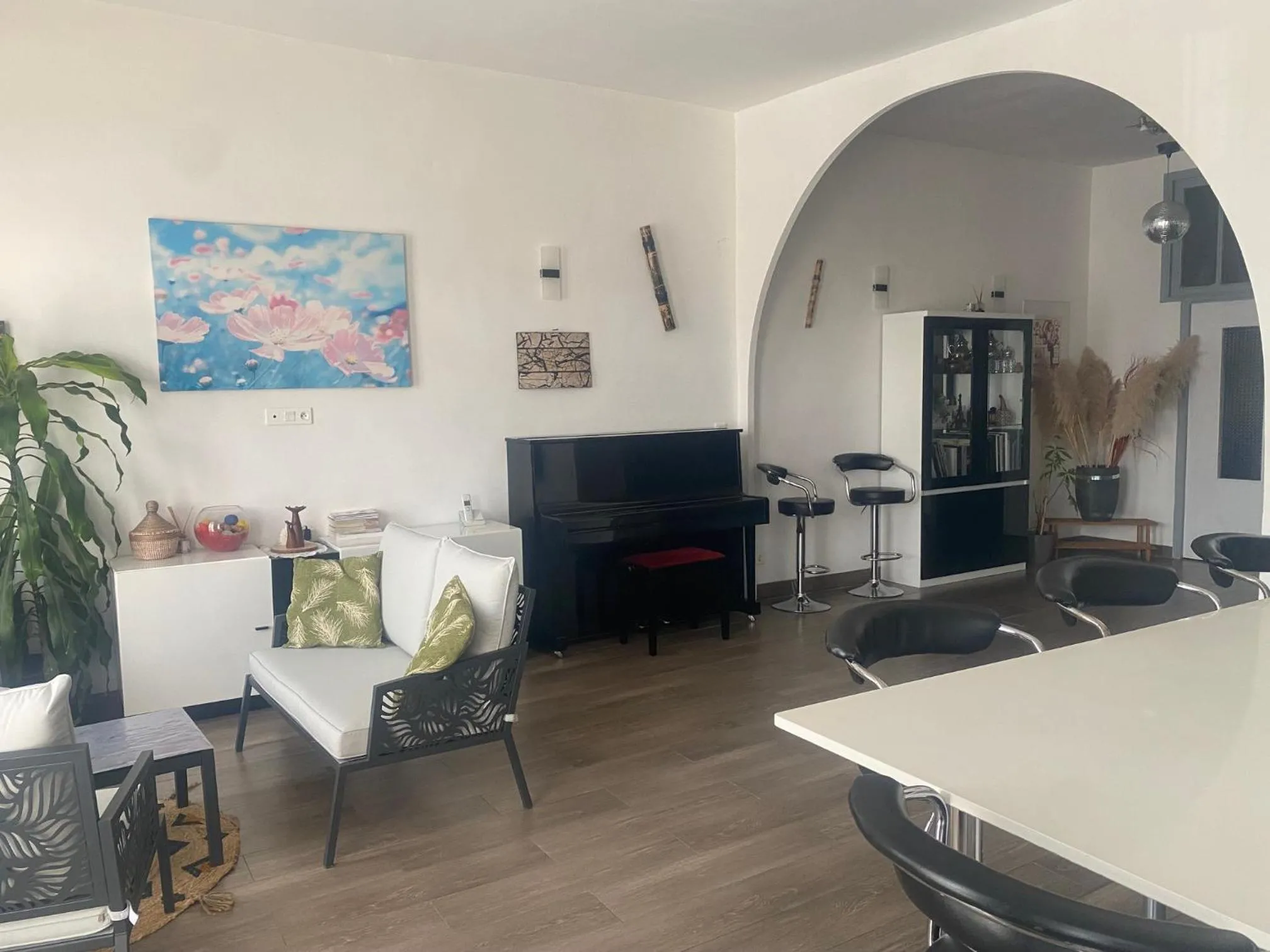 grand appartement sur canal a 2 pas du centre ville de Sète