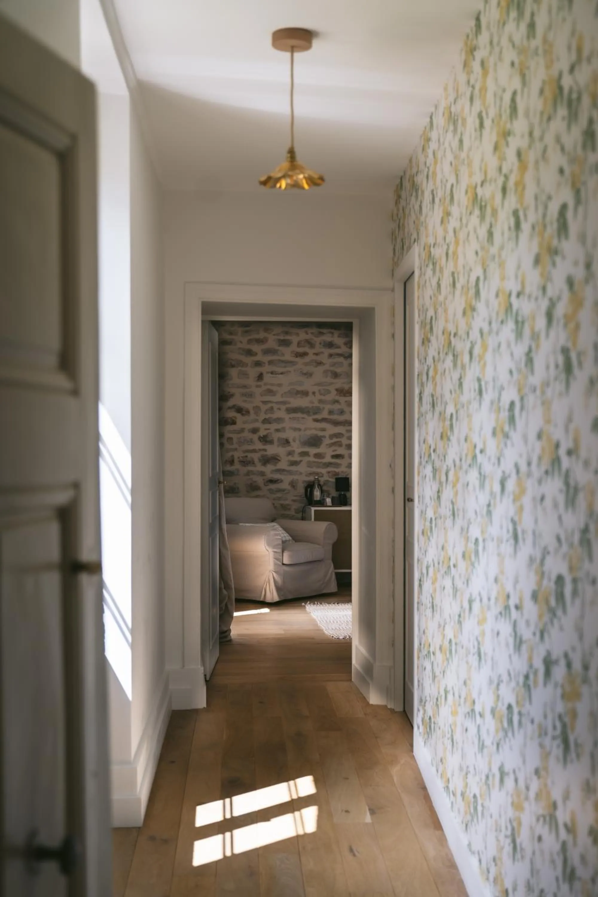 Bedroom in Tomette Singulière