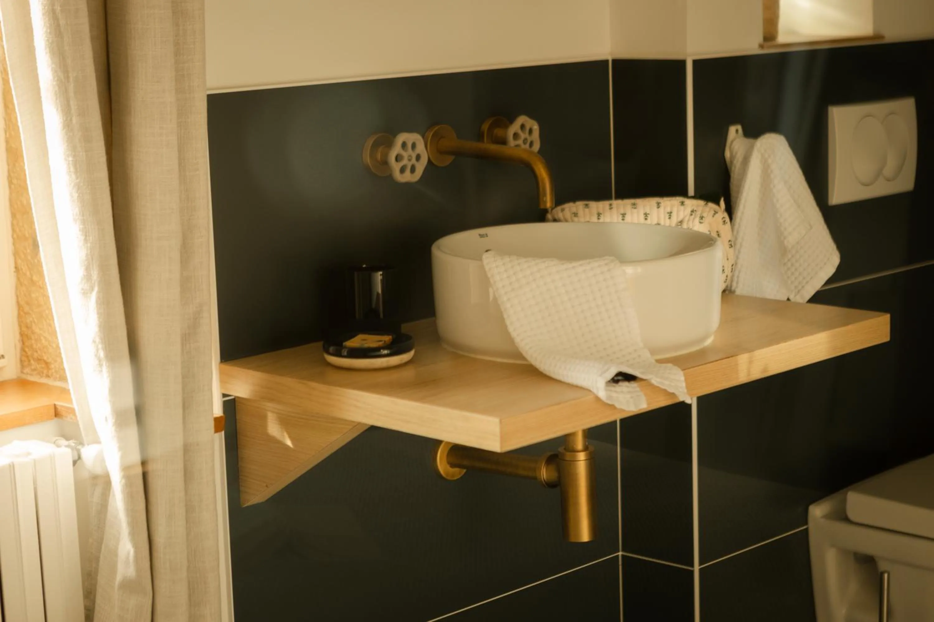 Bathroom in Tomette Singulière