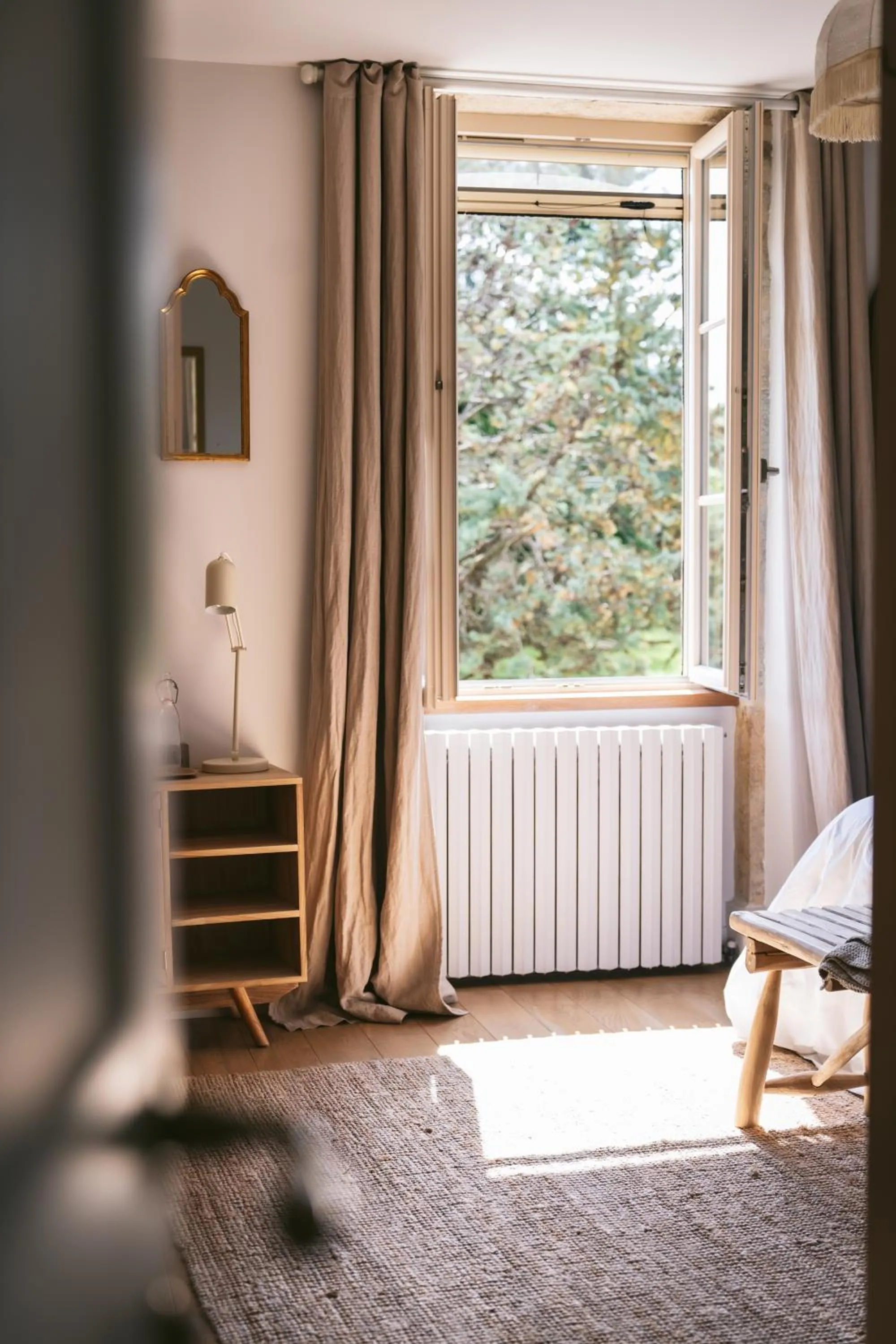 Garden view, Bed in Tomette Singulière