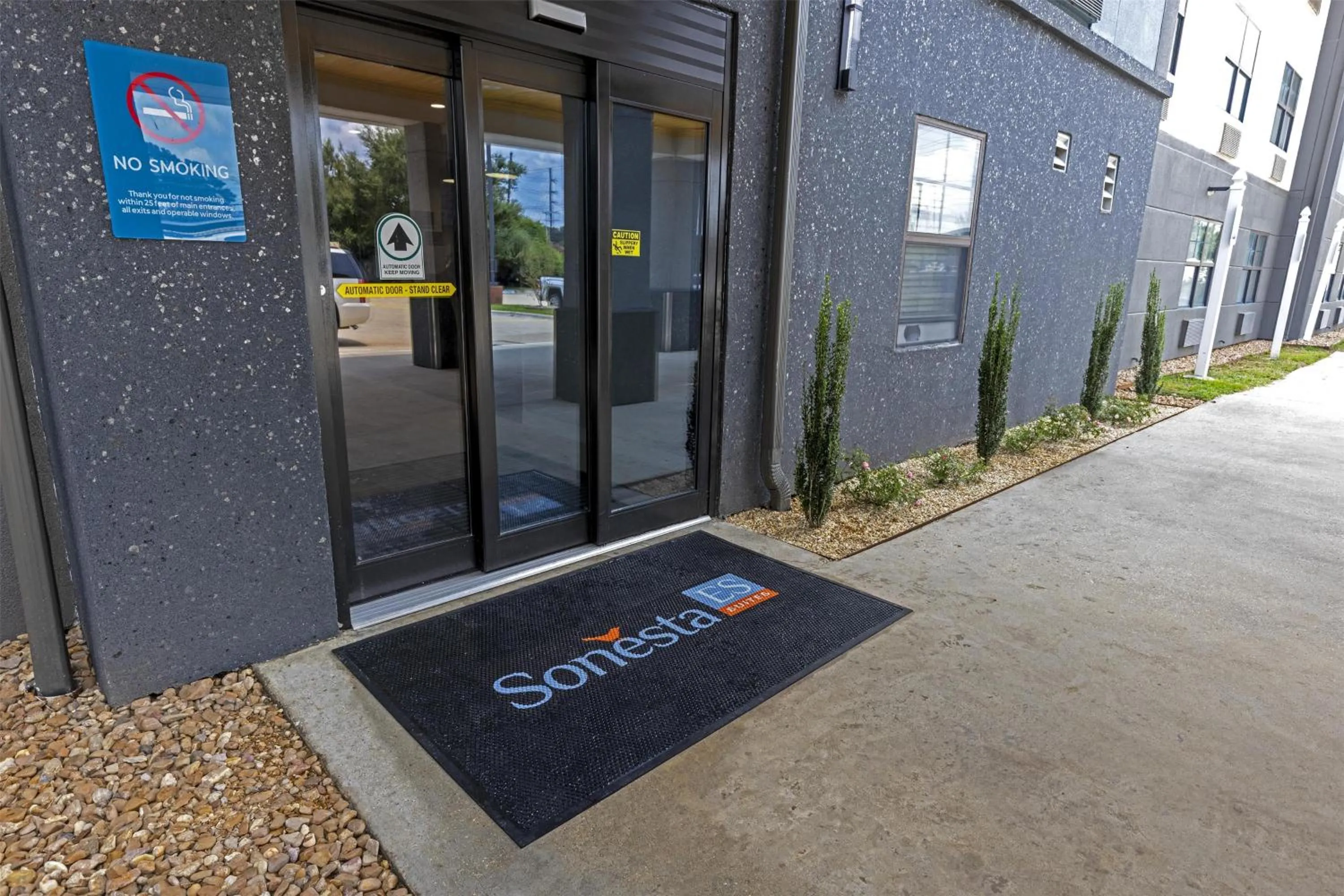 Property building in Sonesta ES Suites Lafayette Airport