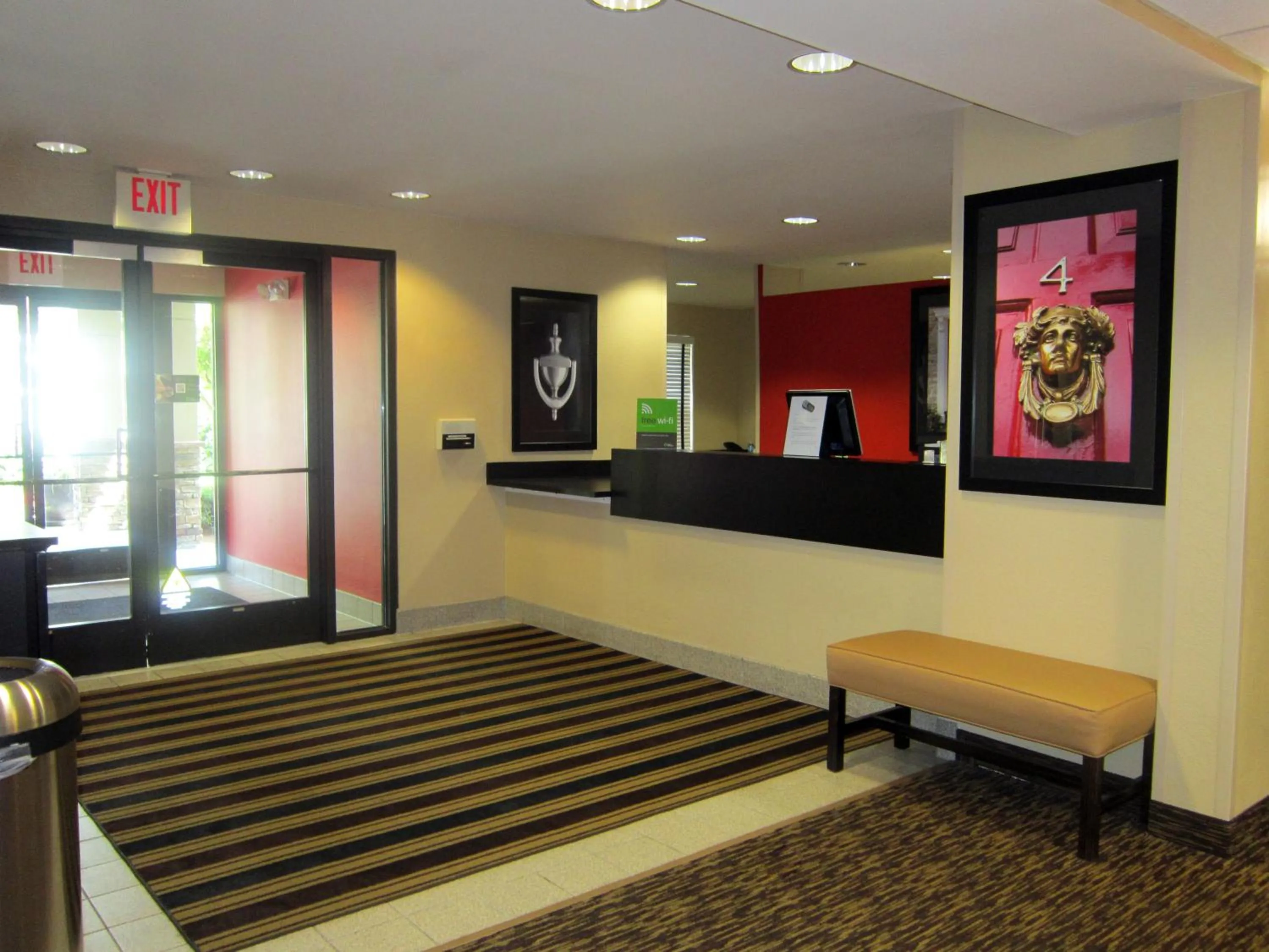 Lobby or reception, Bed in Extended Stay America Suites - Seattle - Everett - North
