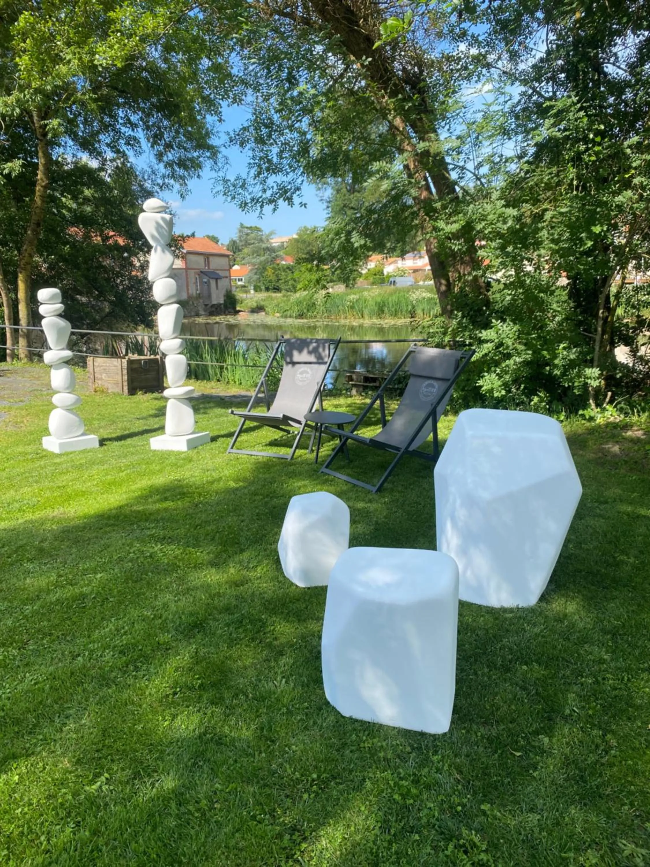 Garden view in Le Bord de Sèvre