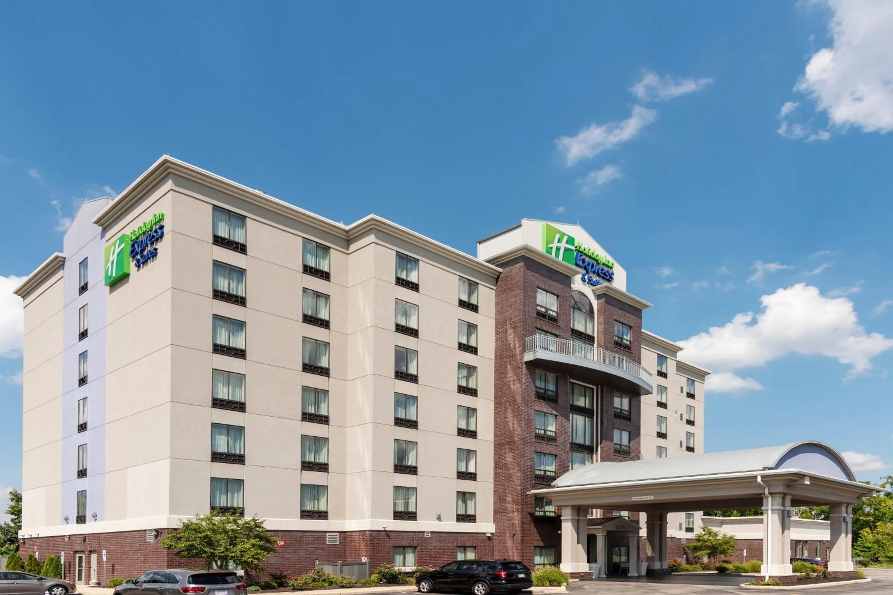 Property building in Holiday Inn Express & Suites Columbus - Polaris, an IHG Hotel