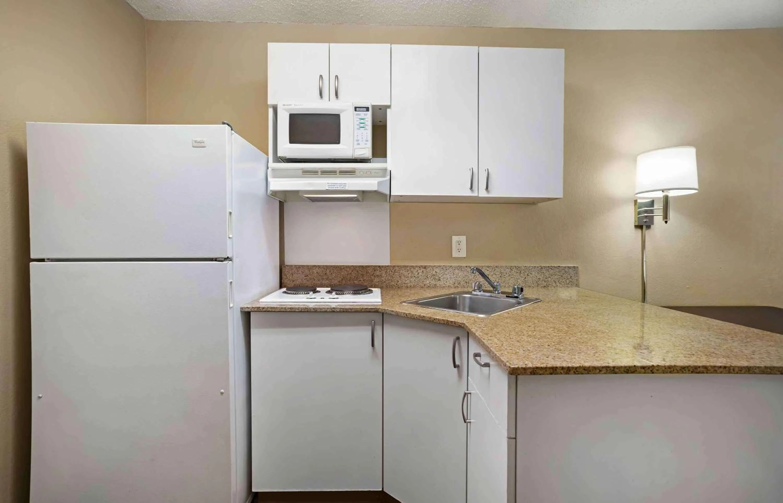 Bedroom in Extended Stay America Suites - Columbia - Columbia Parkway