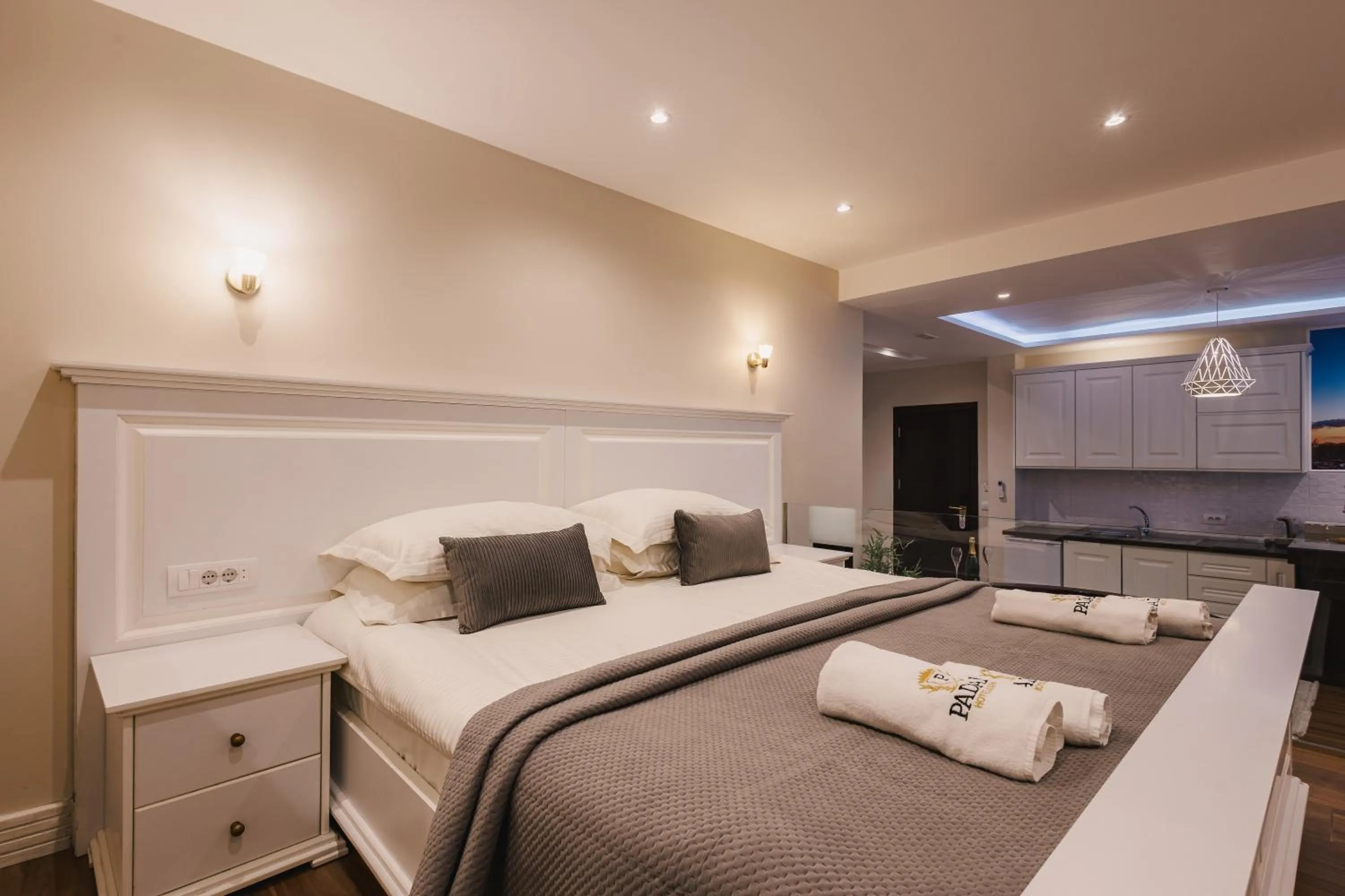 Bed in Padam Hotel & SPA