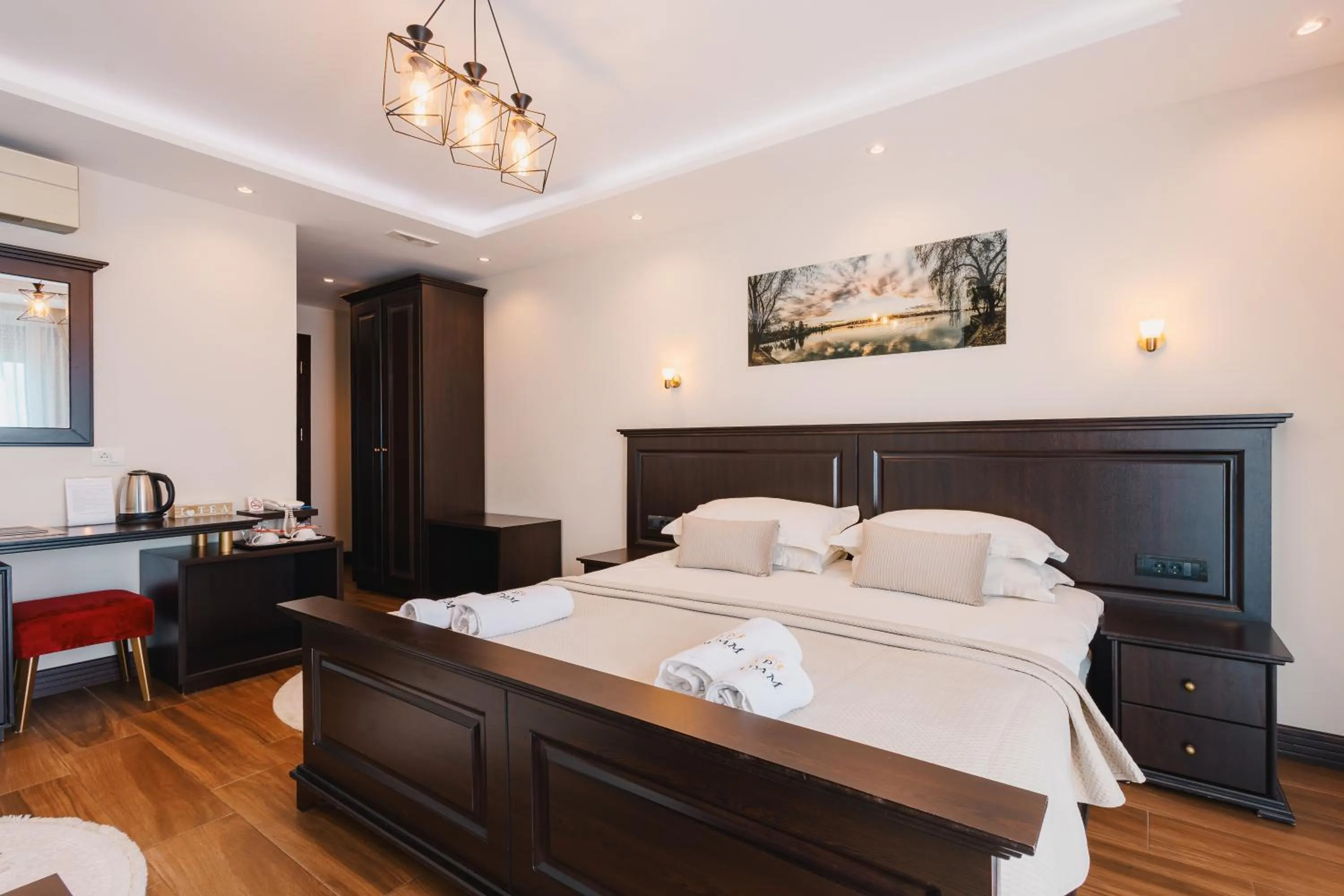 Bed in Padam Hotel & SPA