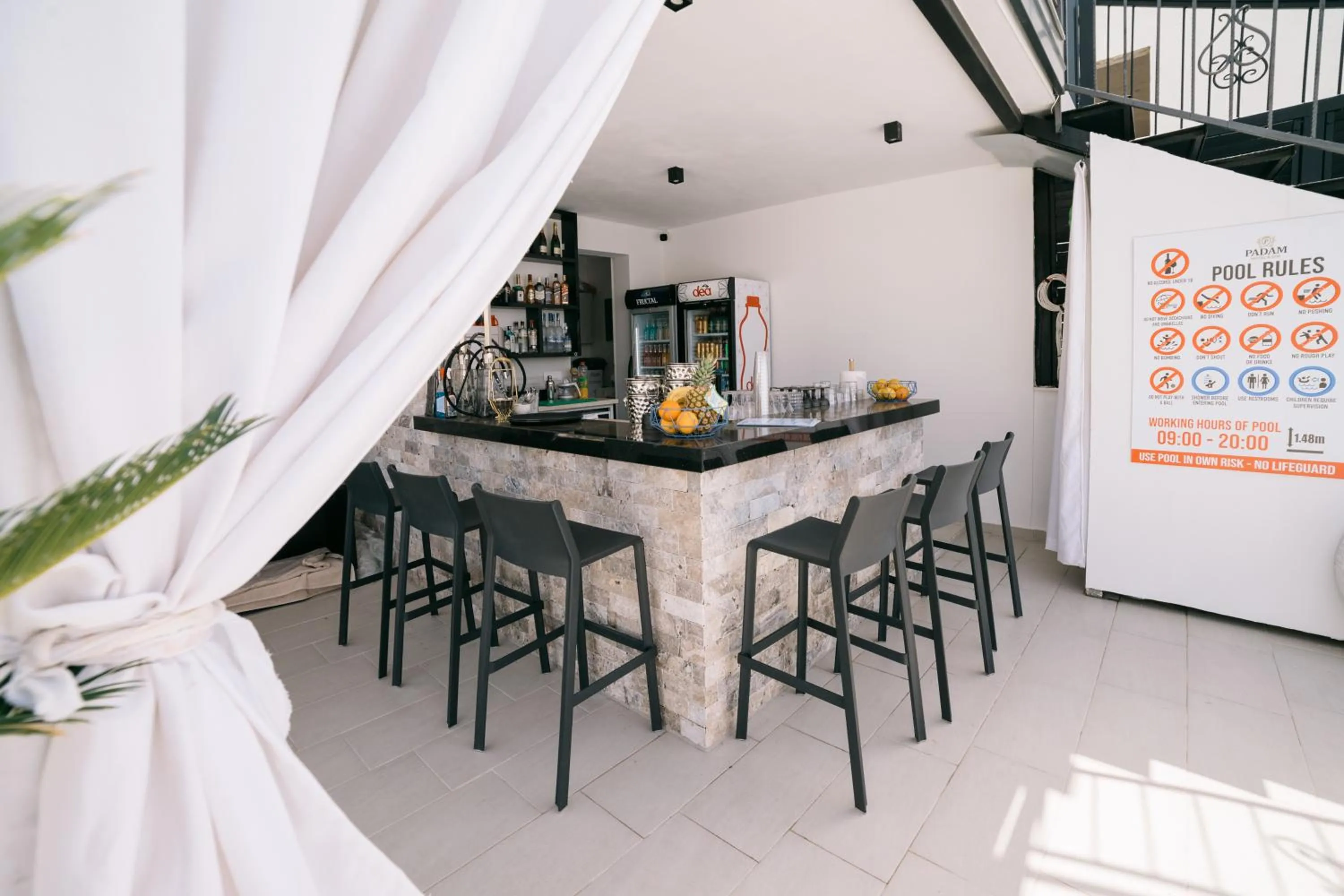 Lounge or bar in Padam Hotel & SPA