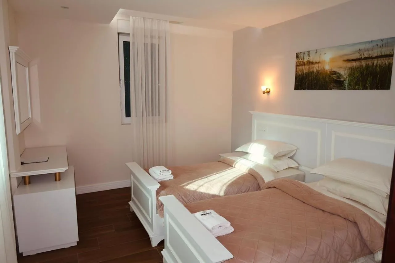 Bed in Padam Hotel & SPA