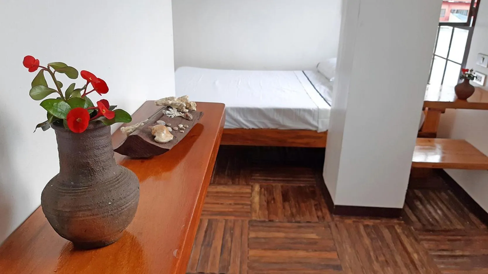 Decorative detail in Marina 4Rooms