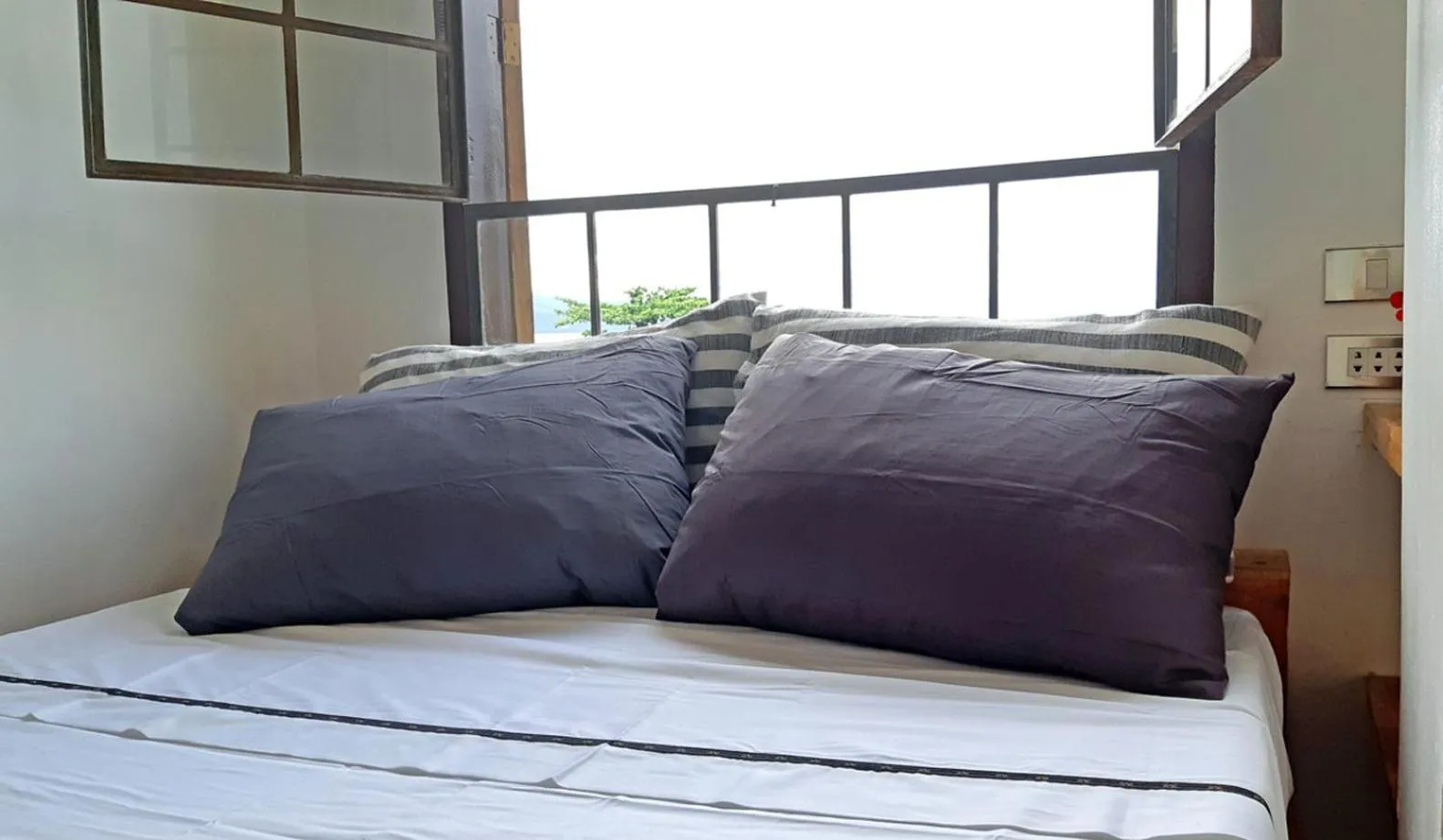 Bed in Marina 4Rooms