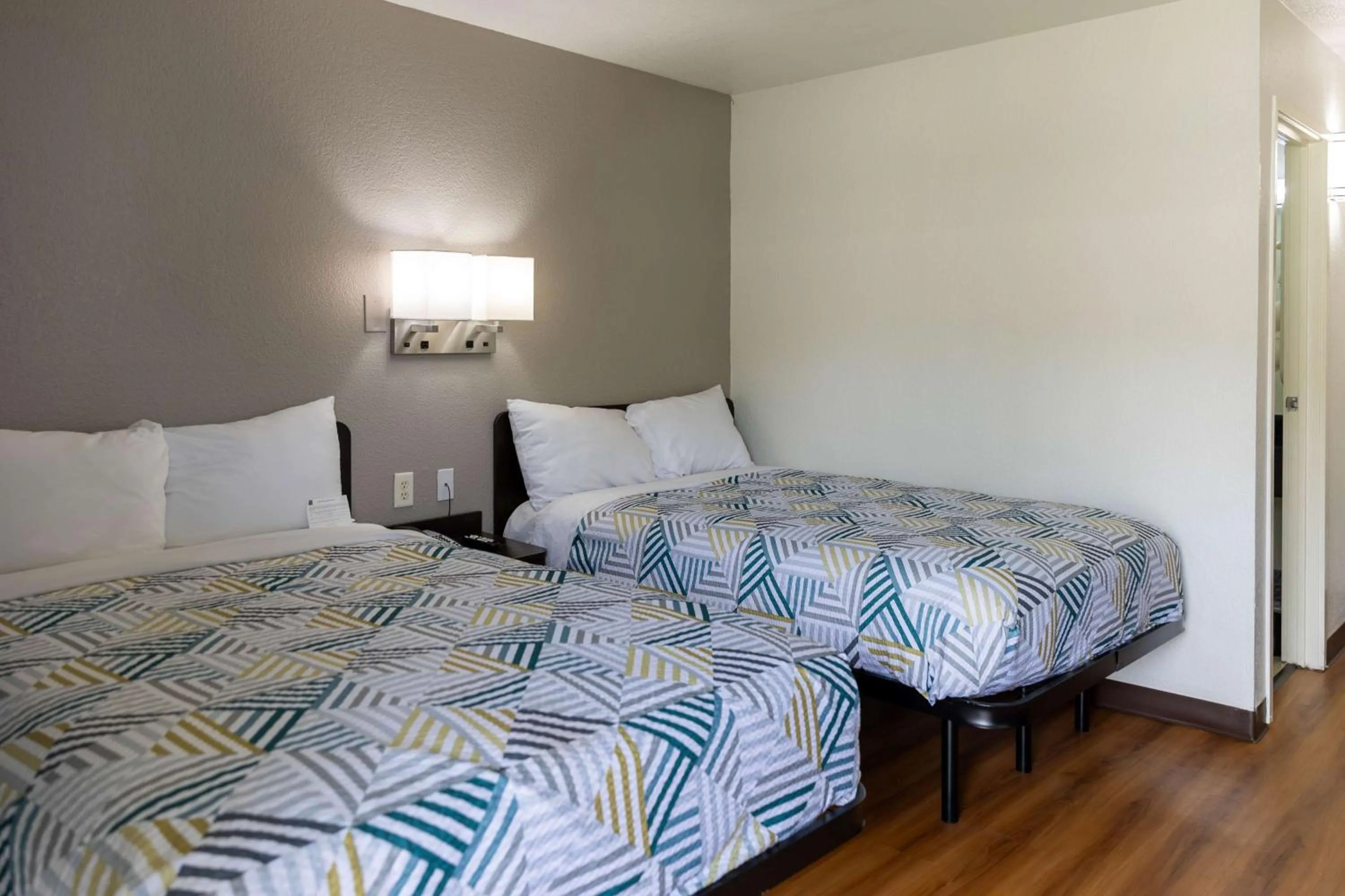 Bedroom, Bed in Motel 6-Lufkin, TX