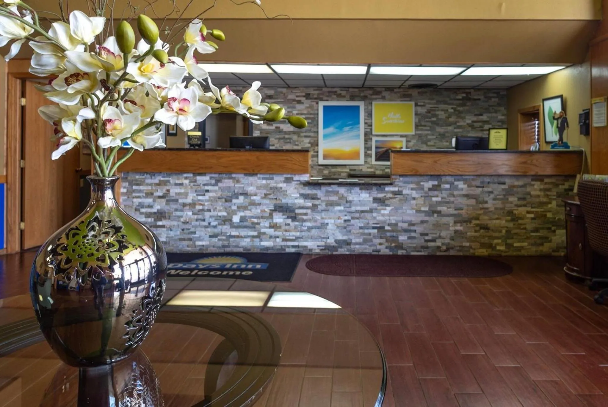 Lobby or reception in Days Inn by Wyndham Clinton