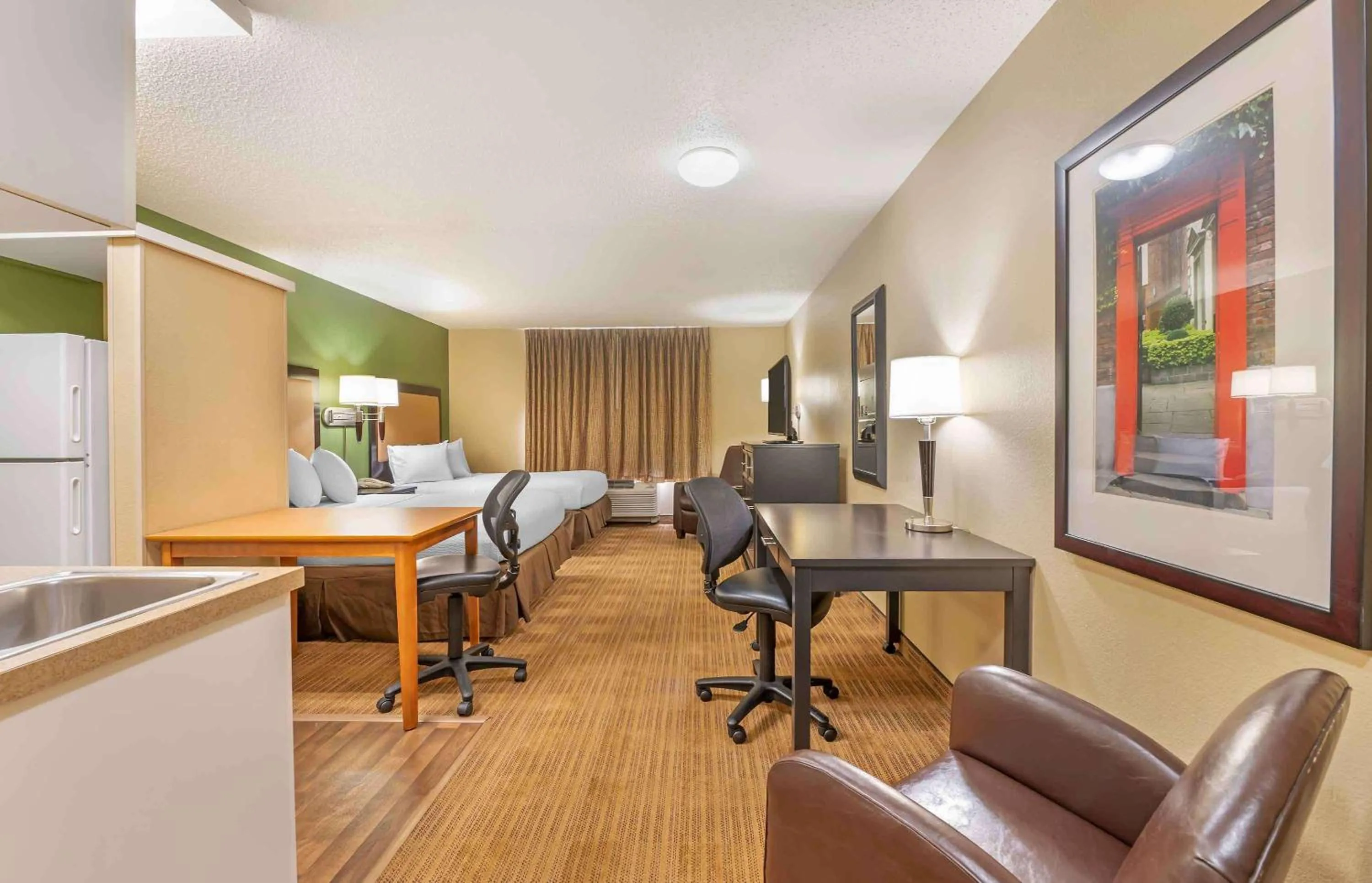 Bedroom in Extended Stay America Suites - Merrillville - US Rte 30