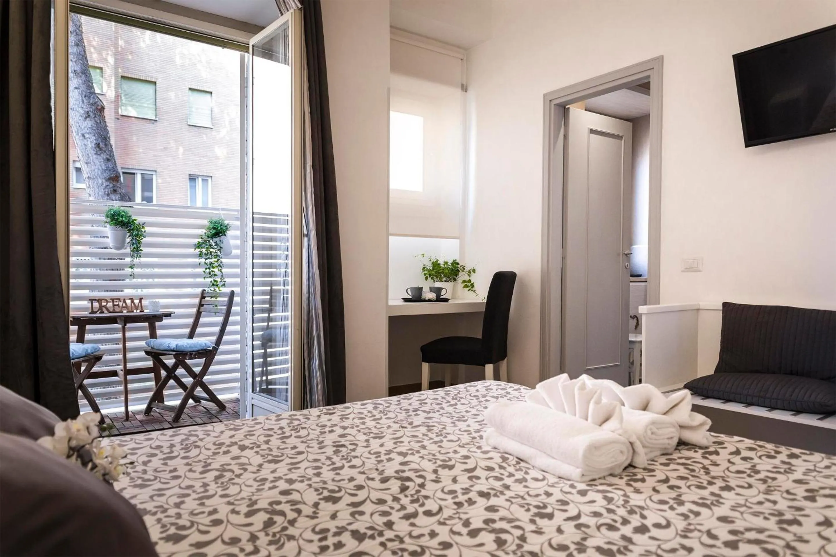 Balcony/Terrace in Dulcis In Vatican b&b