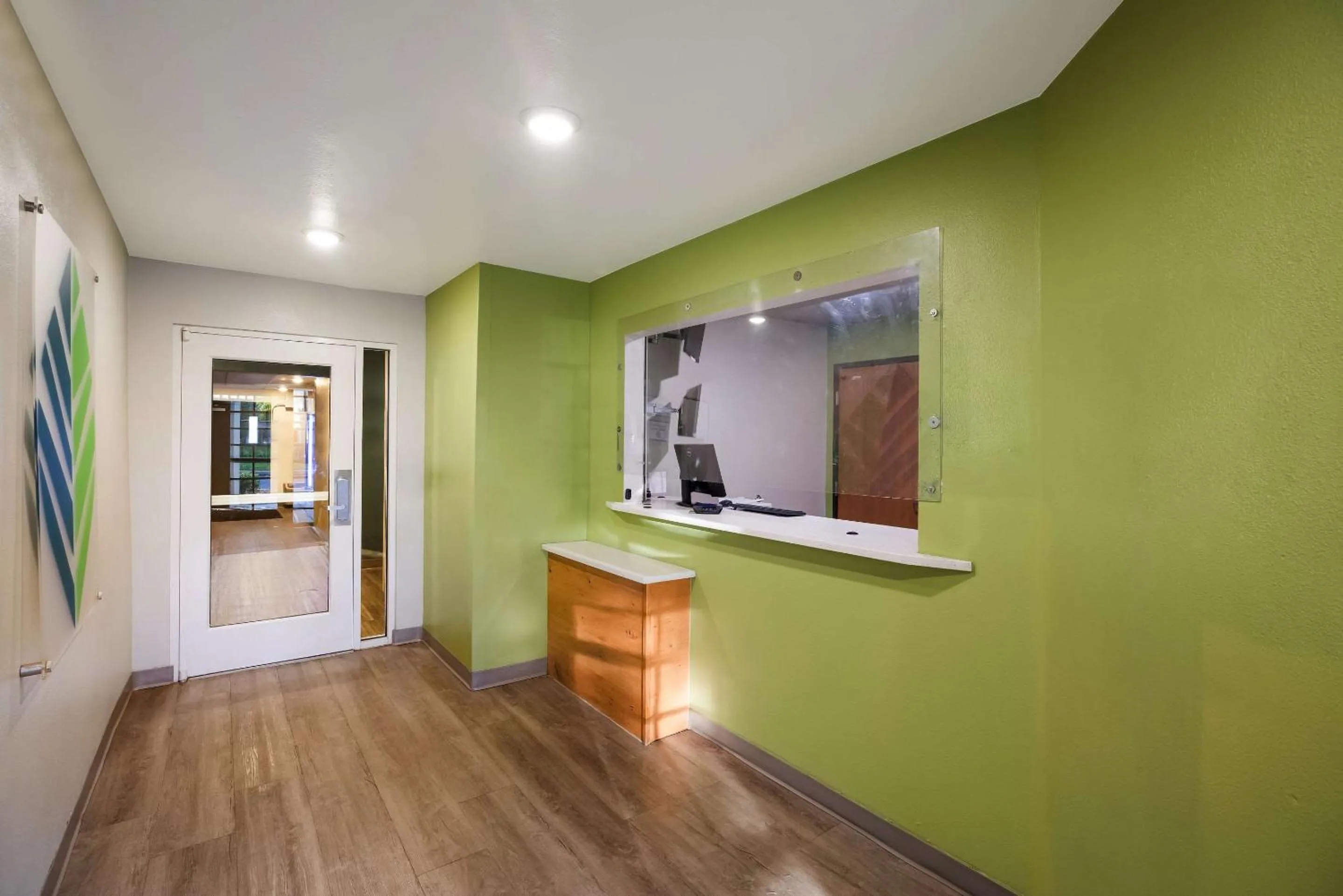 Lobby or reception in WoodSpring Suites Orlando North - Maitland