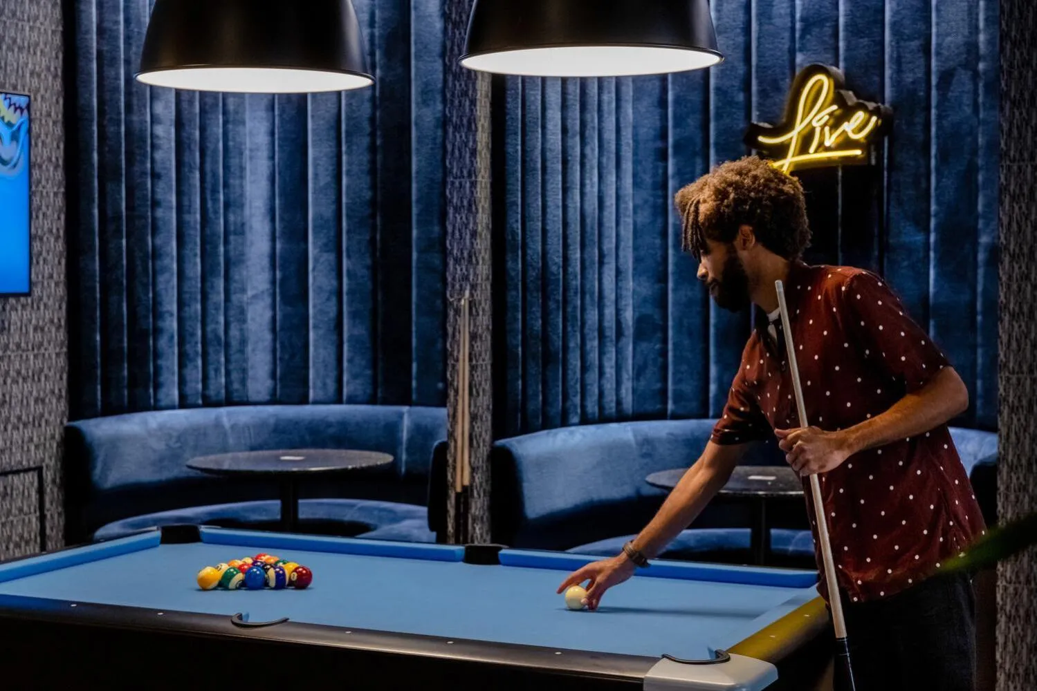 Property building in aloft Green Bay