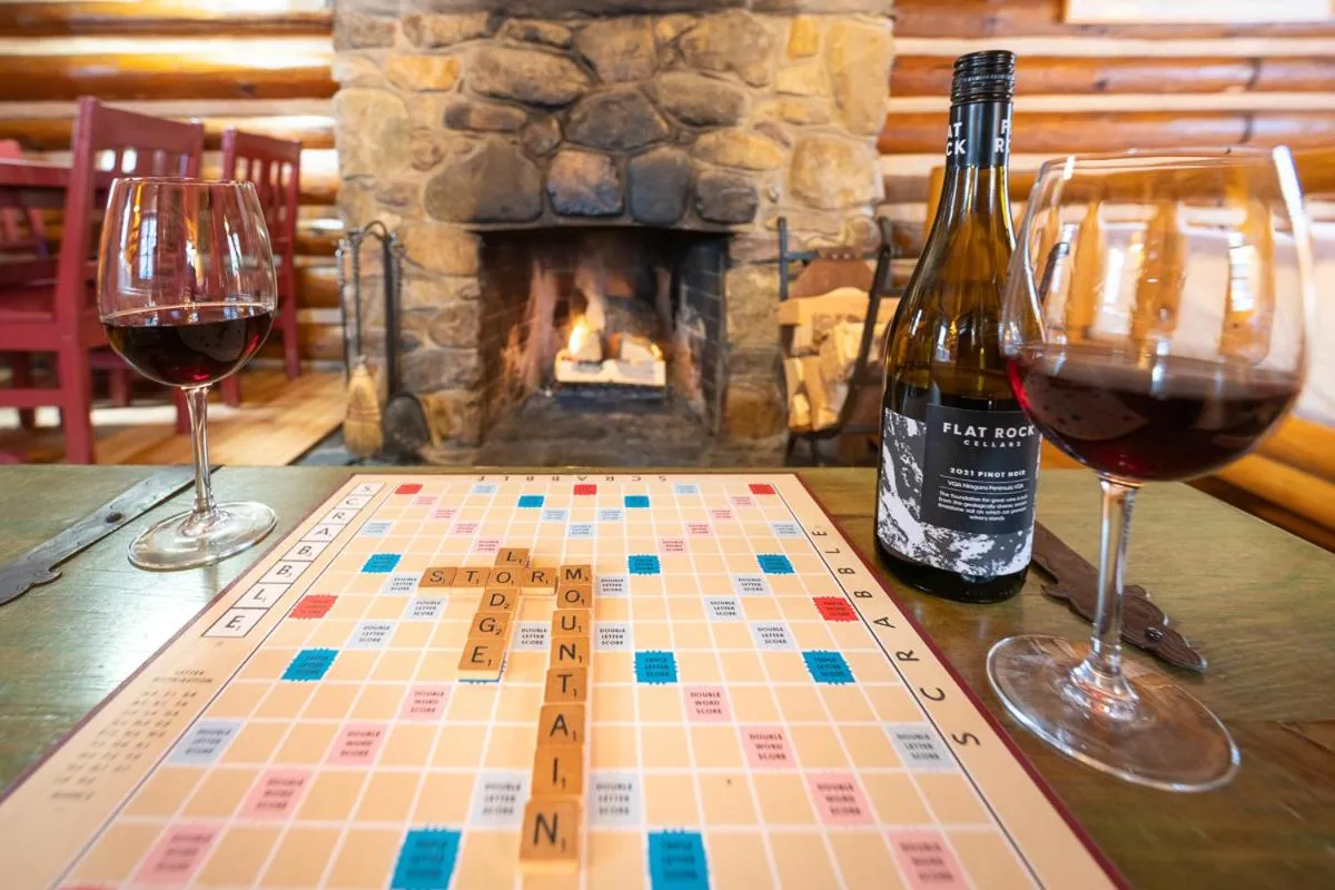 Drinks in Storm Mountain Lodge & Cabins