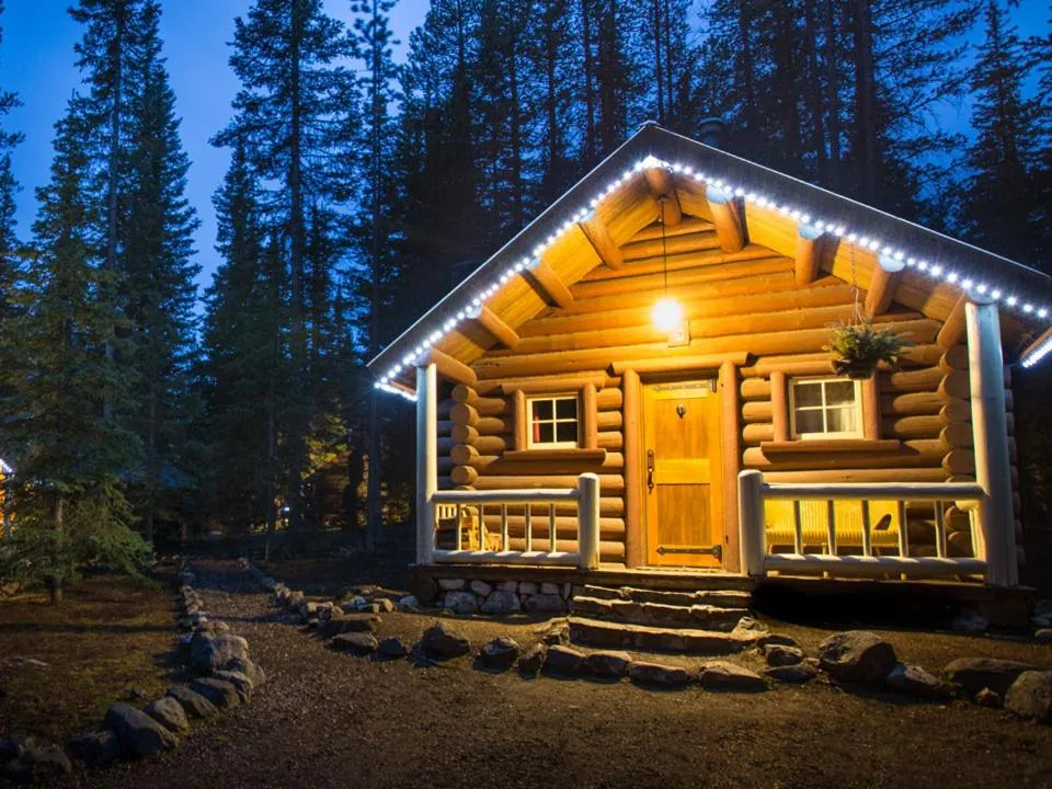 Property building in Storm Mountain Lodge & Cabins