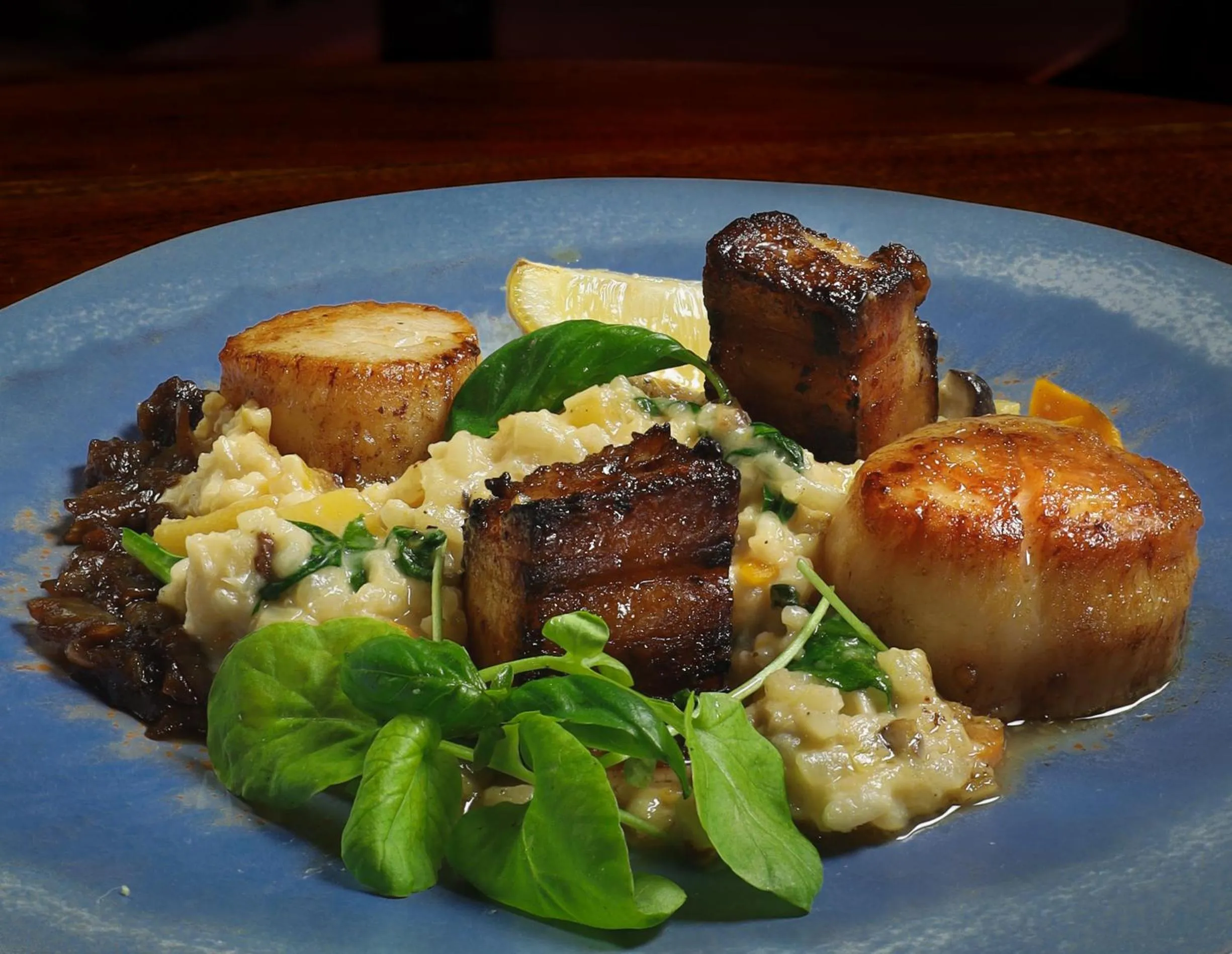 Restaurant/places to eat in Storm Mountain Lodge & Cabins