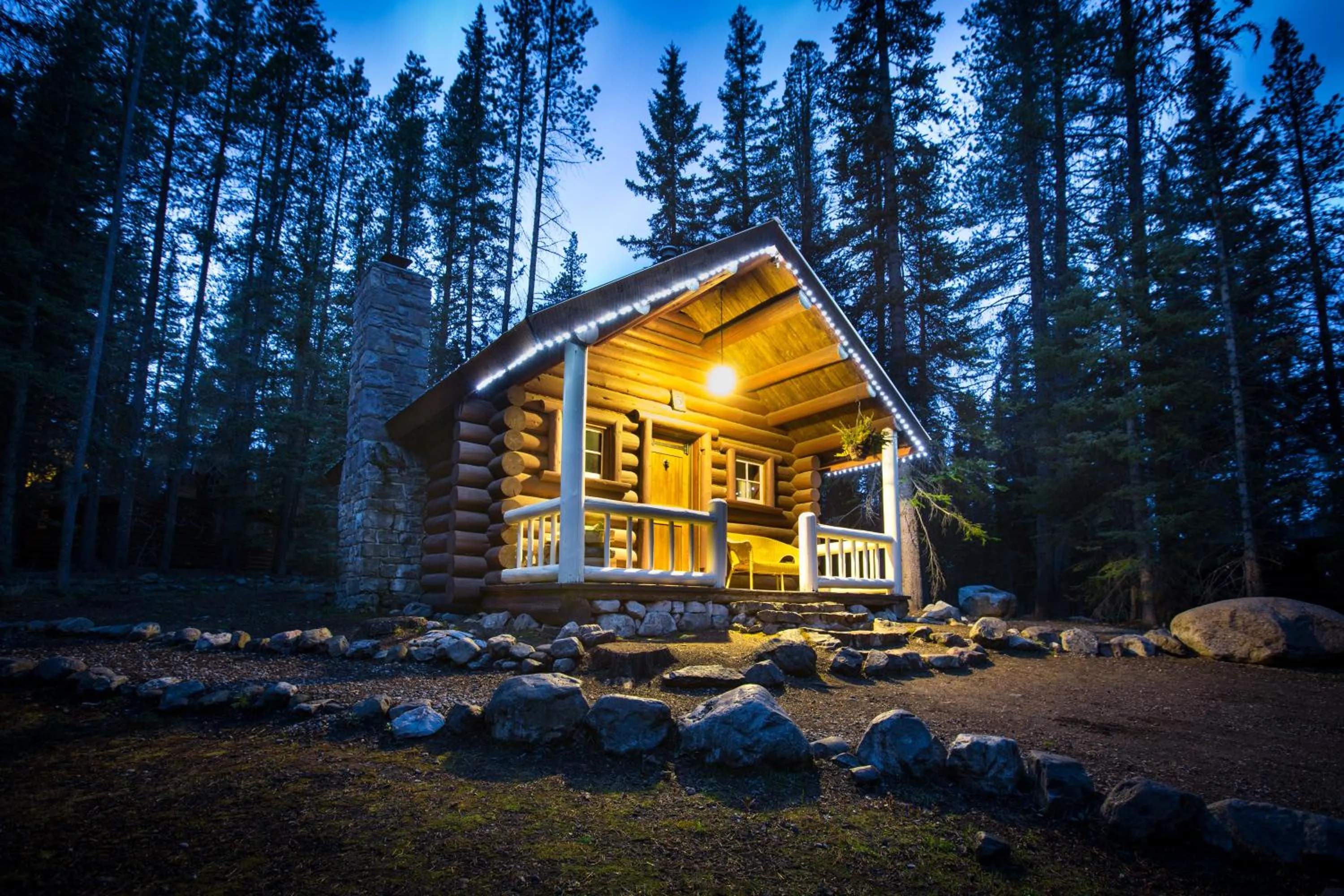 Property building in Storm Mountain Lodge & Cabins