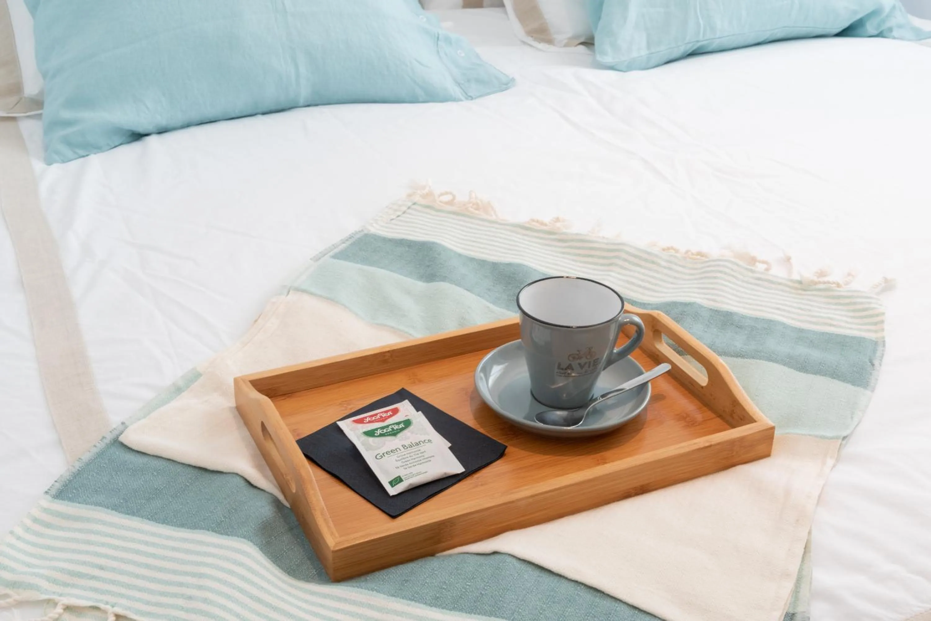 Coffee/tea facilities, Bed in Sitges Centre. Simply Charming