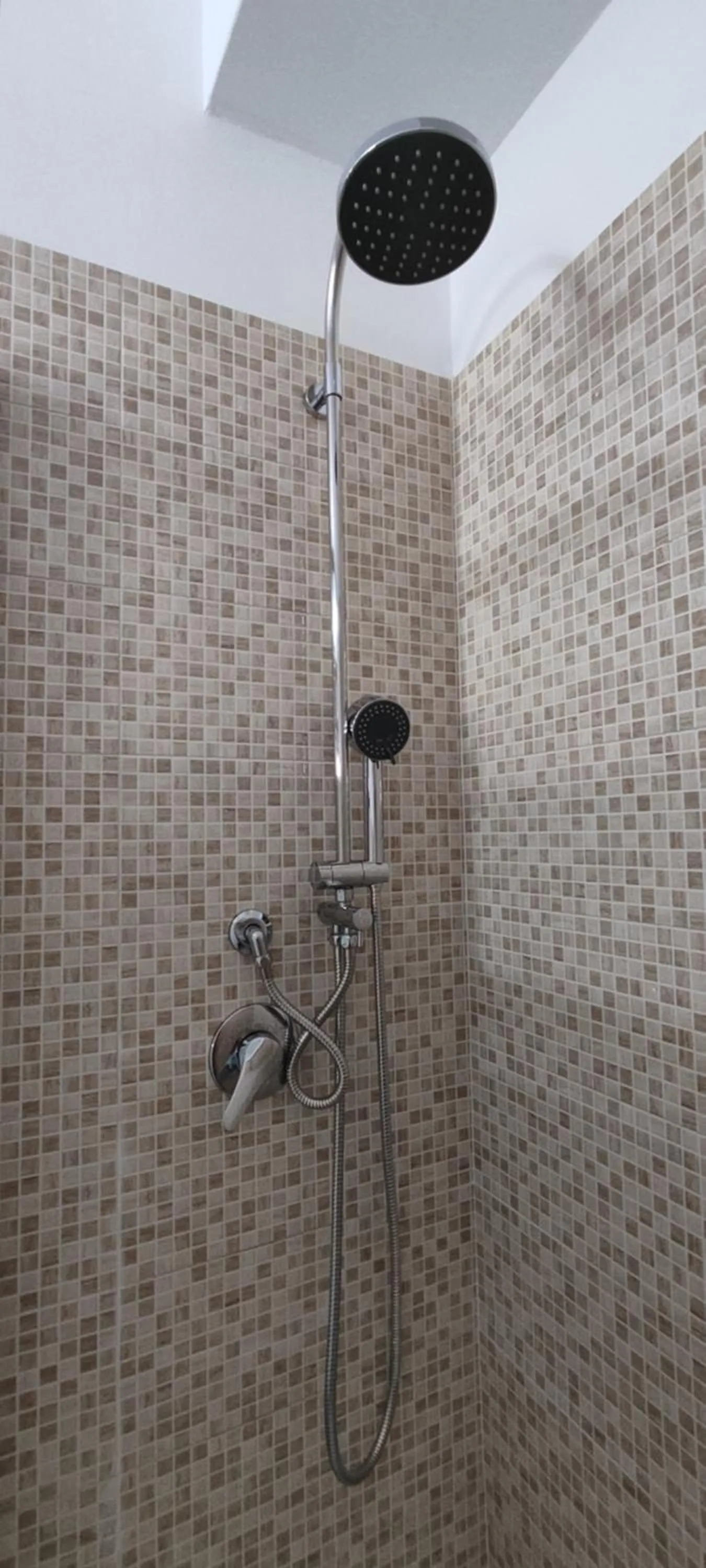 Shower in B&B AKROPOLIS