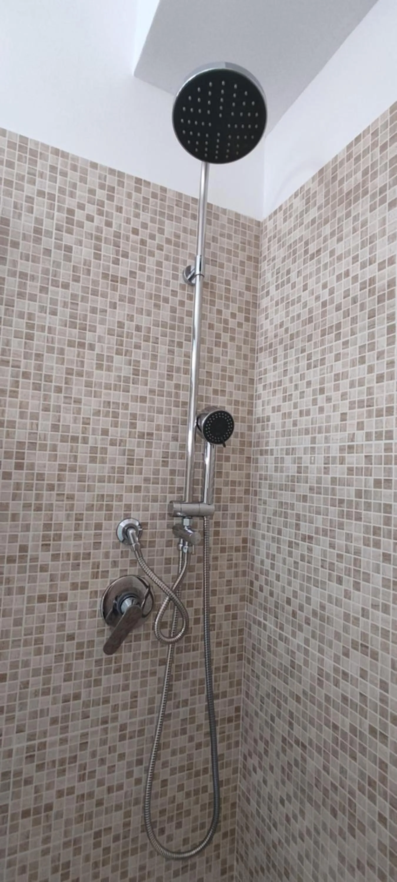 Shower in B&B AKROPOLIS