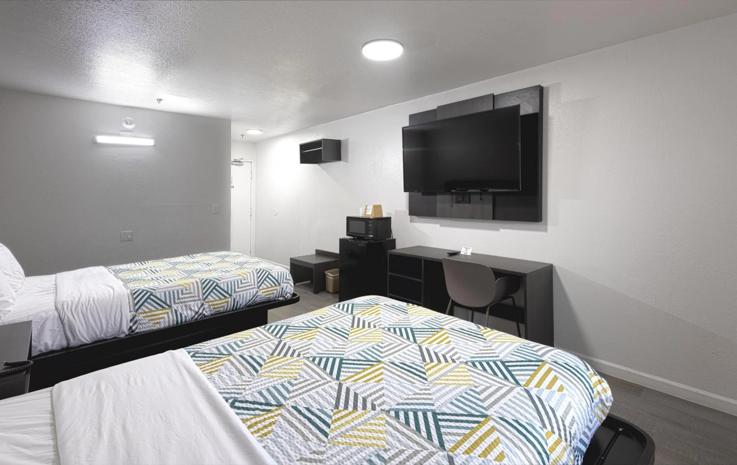 Bedroom, Bed in Motel 6 Dallas - Fair Park